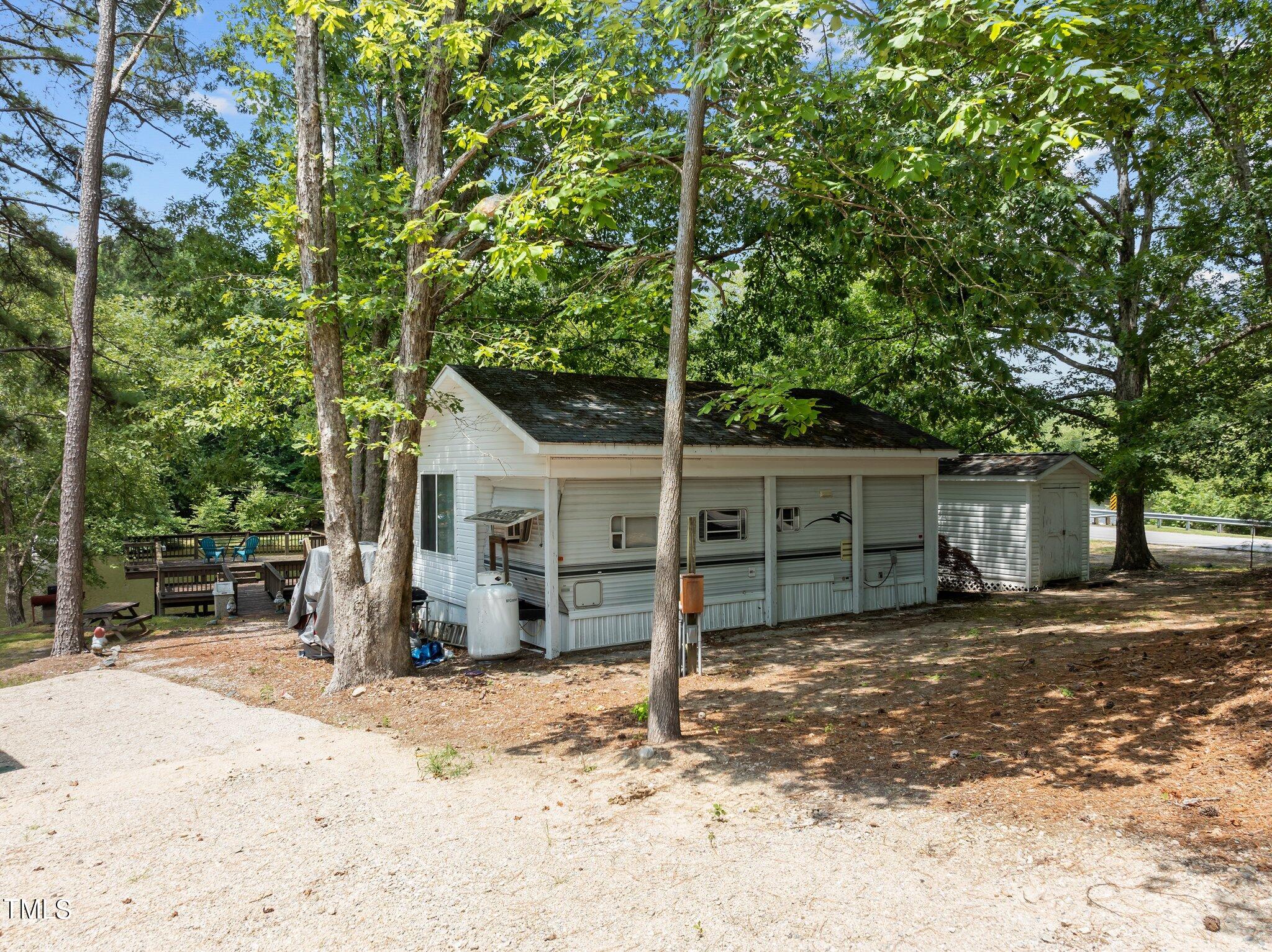 property-img