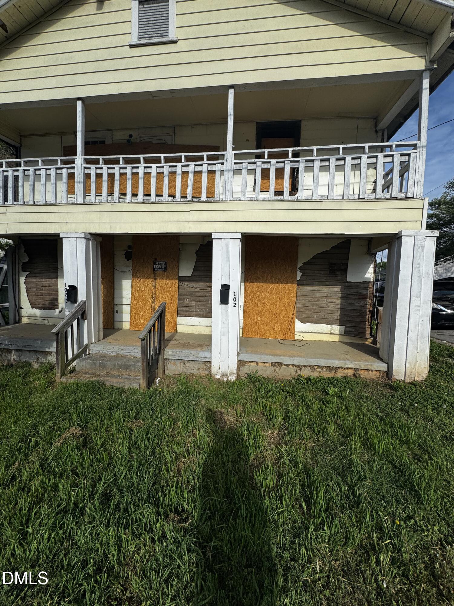 Exterior photo of 102 S Fisher Street, Raleigh, NC 27610. MLS: 10178545