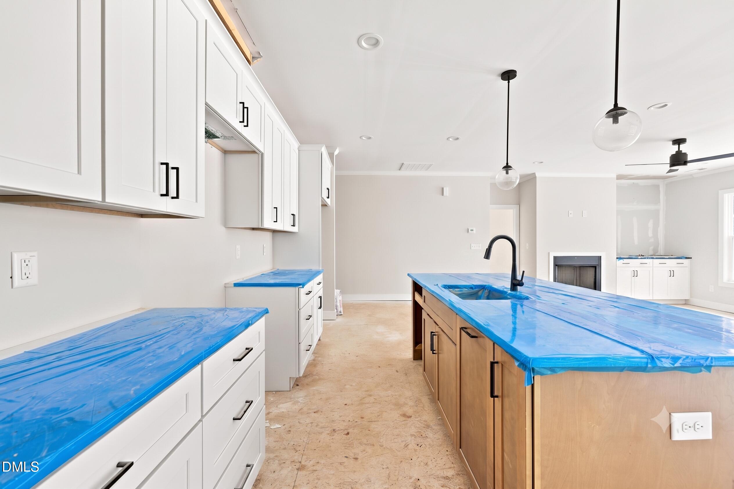 property-img