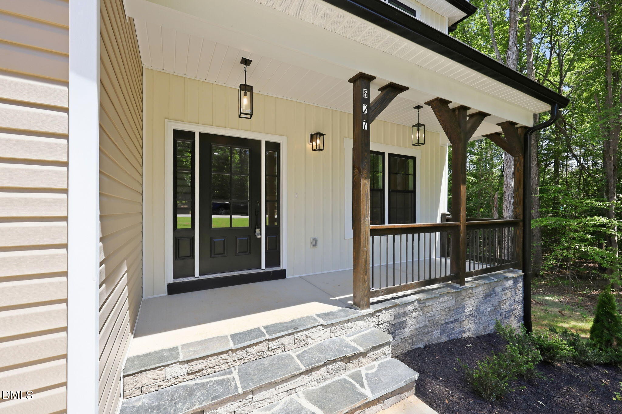 property-img
