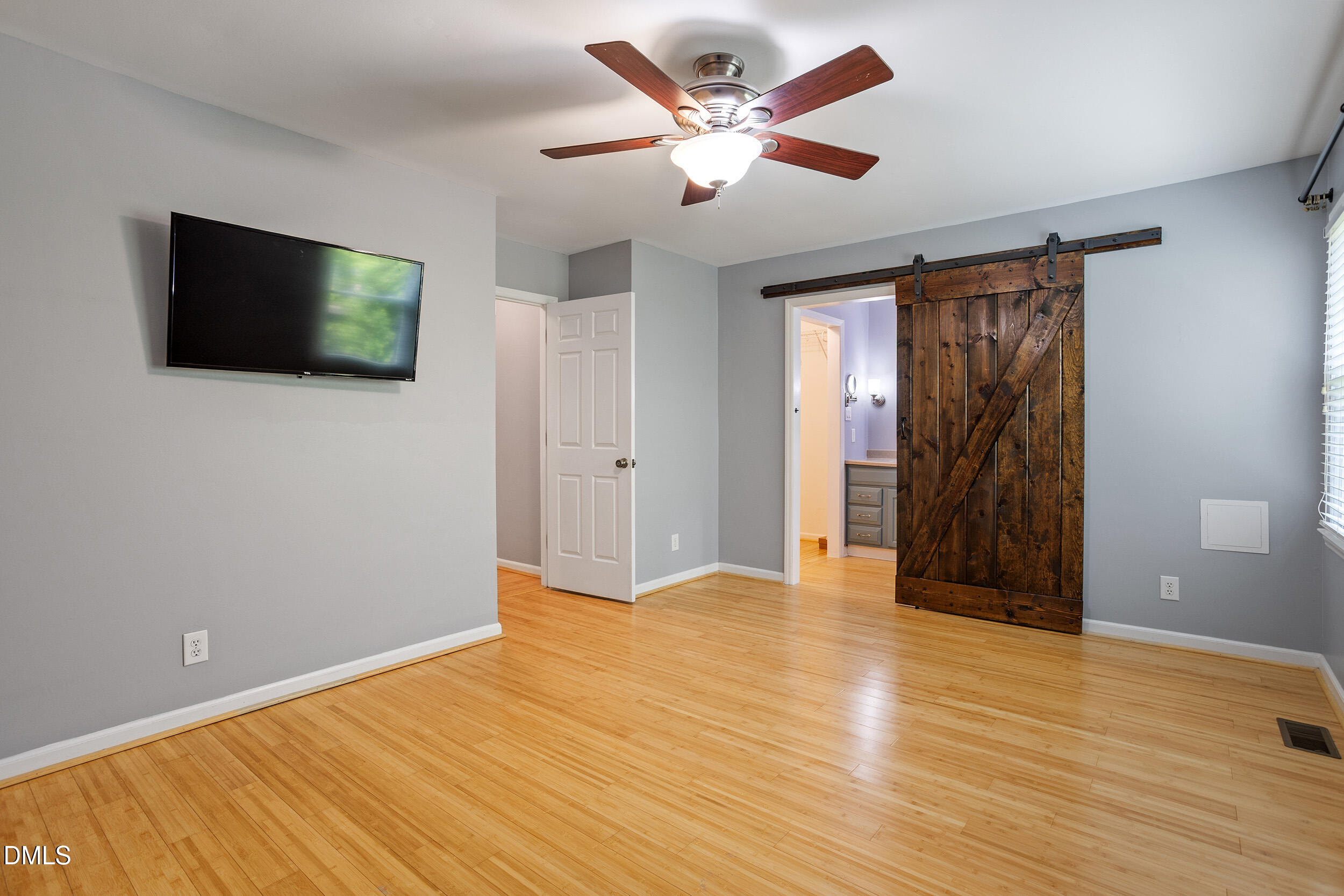 Exterior photo of 27 Clover Drive, Chapel Hill, NC 27517. MLS: 10183218