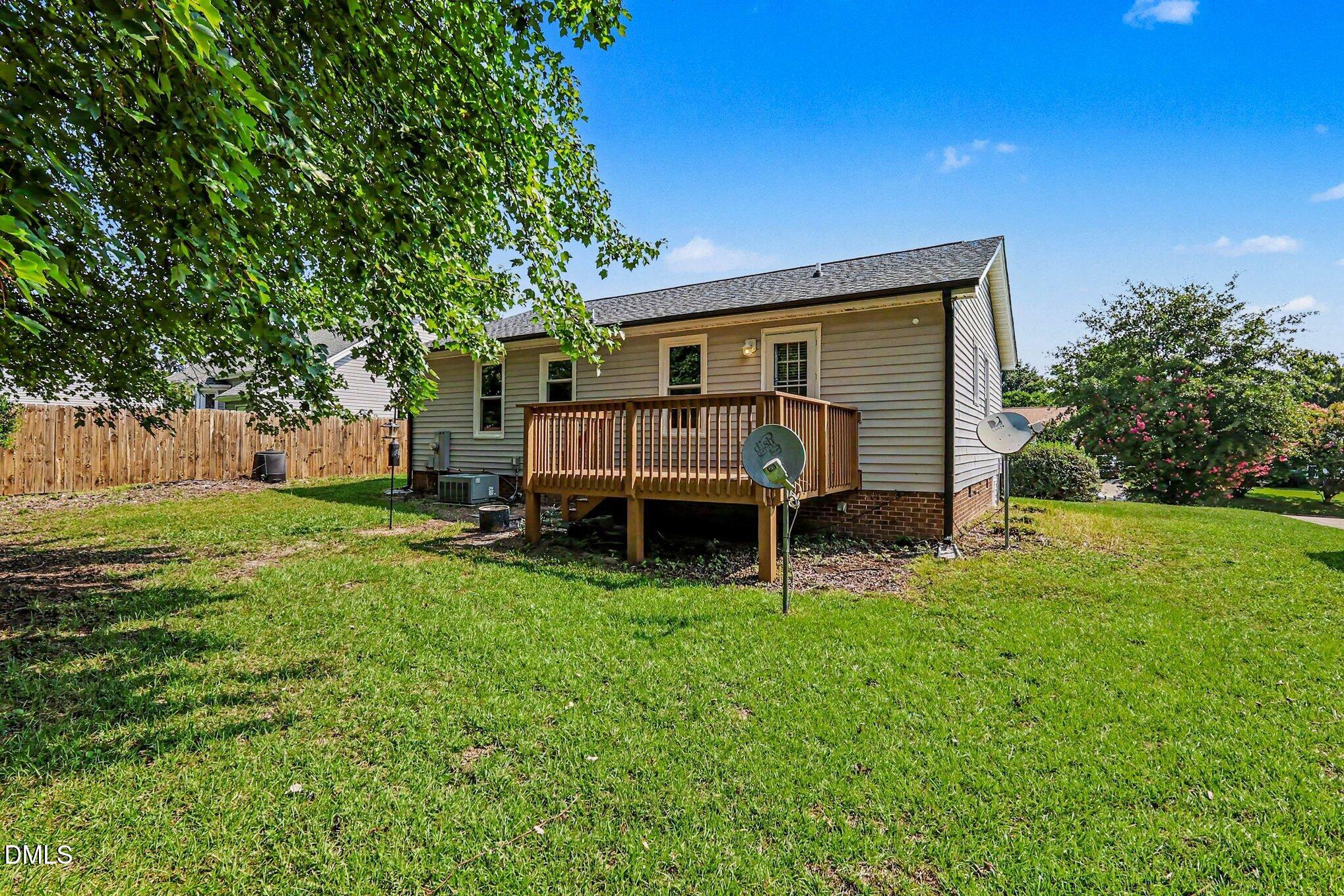Exterior photo of 805 Hepplewhite Court, Fuquay Varina, NC 27526. MLS: 10187181