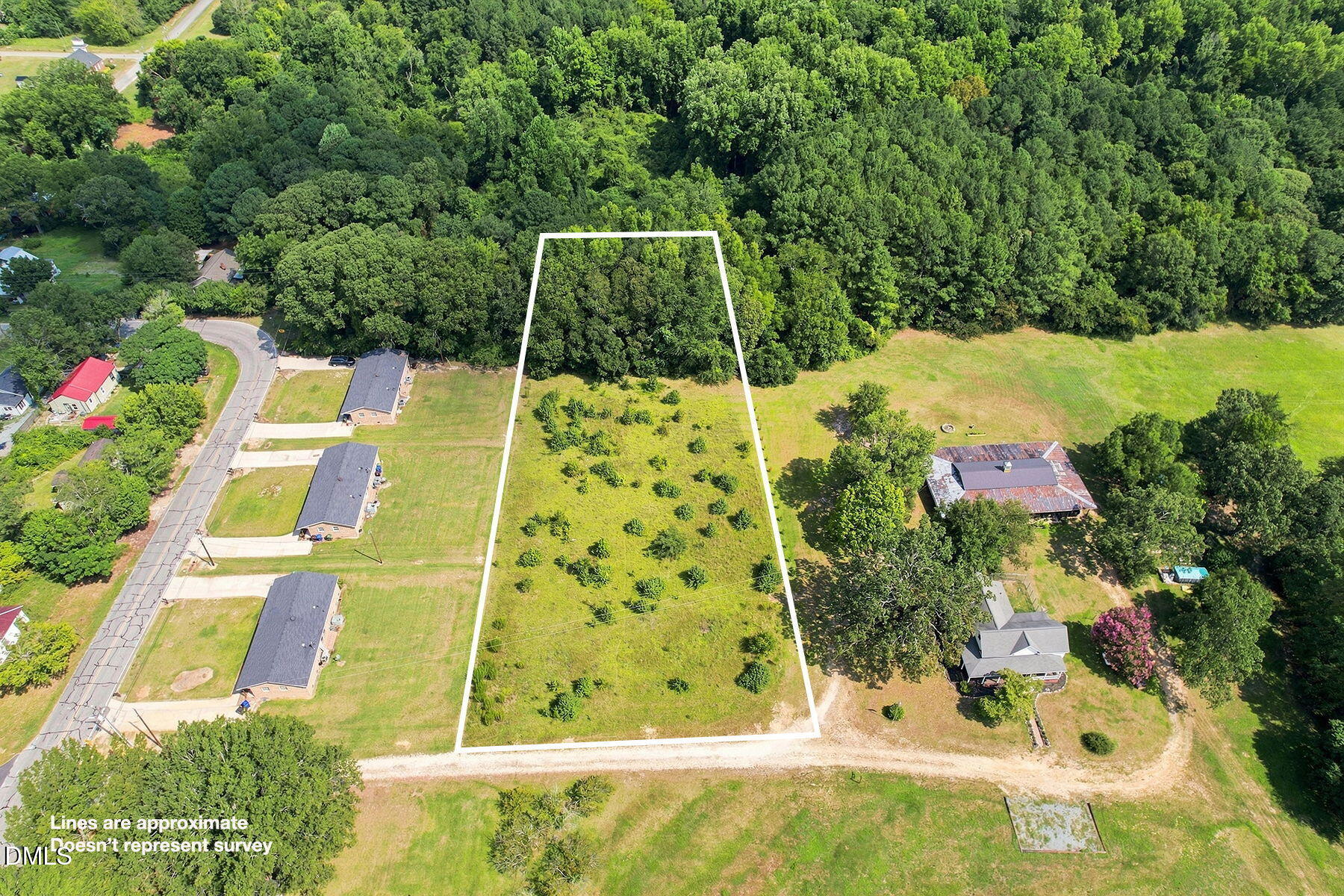 Exterior photo of 0 S Lincoln Street, Coats, NC 27521. MLS: 10187964
