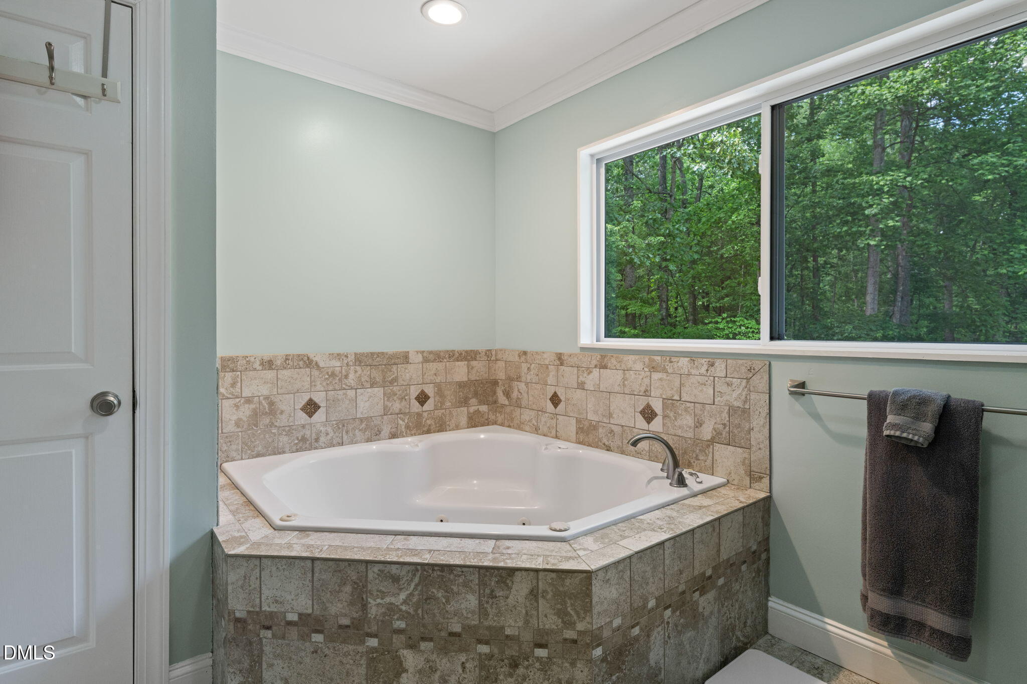 Exterior photo of 5016 Elkwood Court, Raleigh, NC 27613. MLS: 10173725
