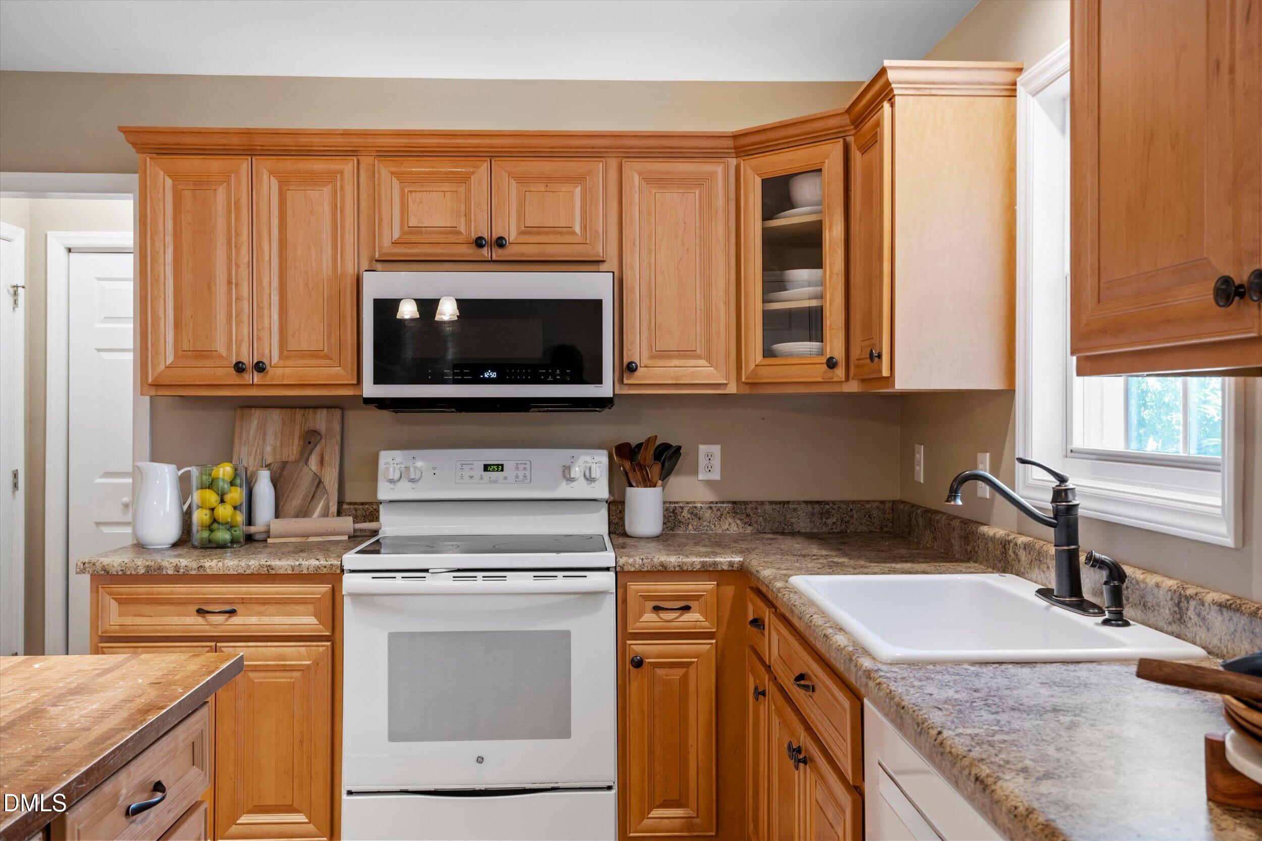 Exterior photo of 1704 Ashley Downs Drive, Apex, NC 27502. MLS: 10189202