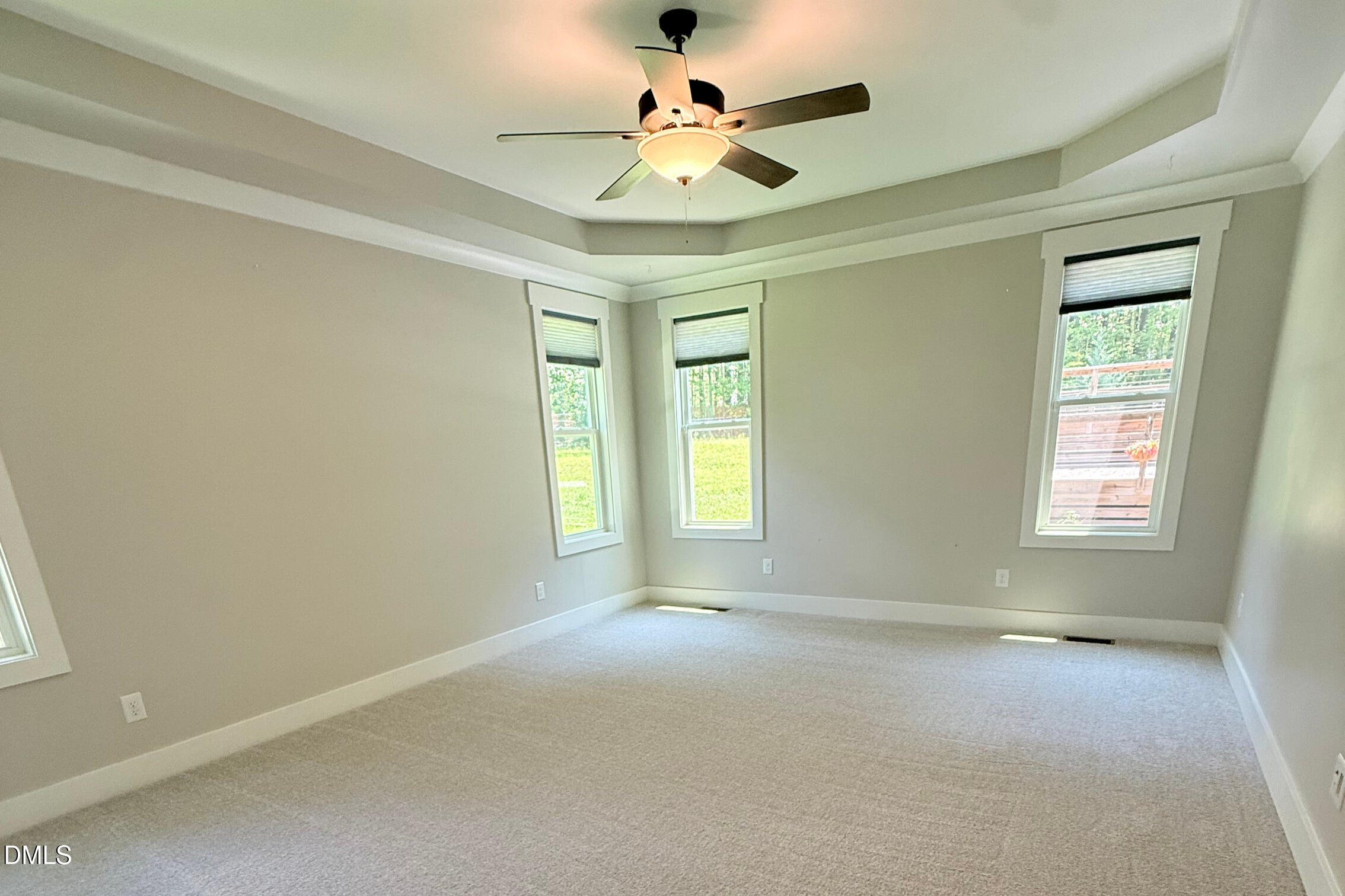 property-img