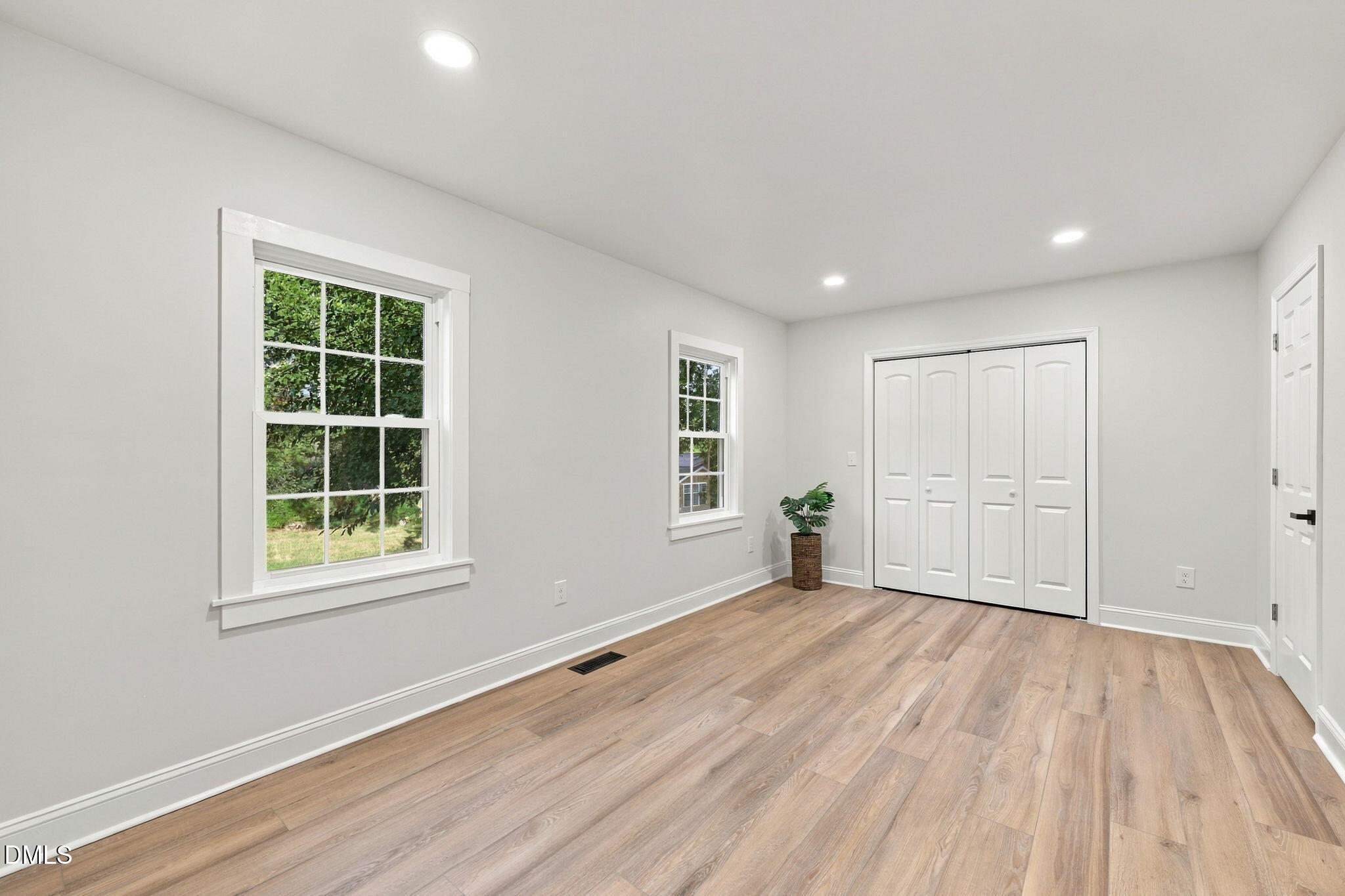 Exterior photo of 1002 Louis Street, Burlington, NC 27217. MLS: 10197460