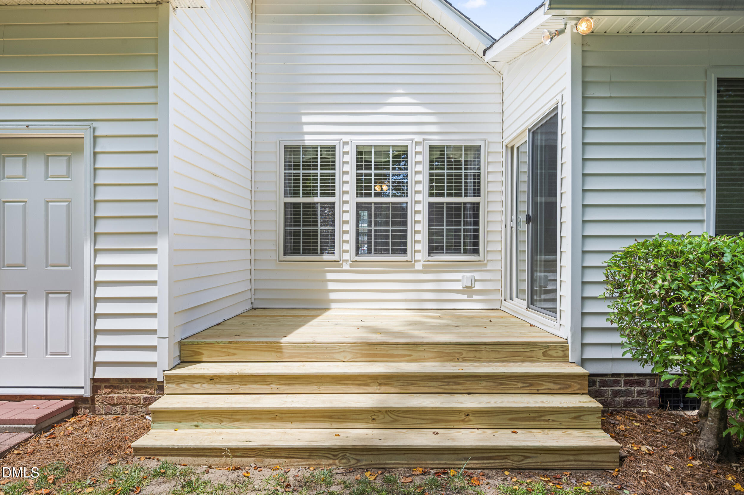 Exterior photo of 114 Skipping Stone Drive, Garner, NC 27529. MLS: 10176570