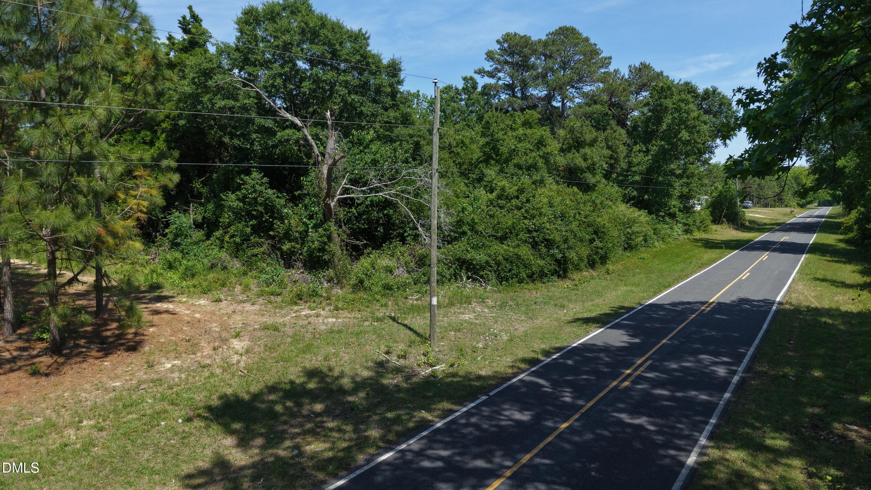 Exterior photo of 401 Johnson Pond Road, Red Springs, NC 28377. MLS: 10190779