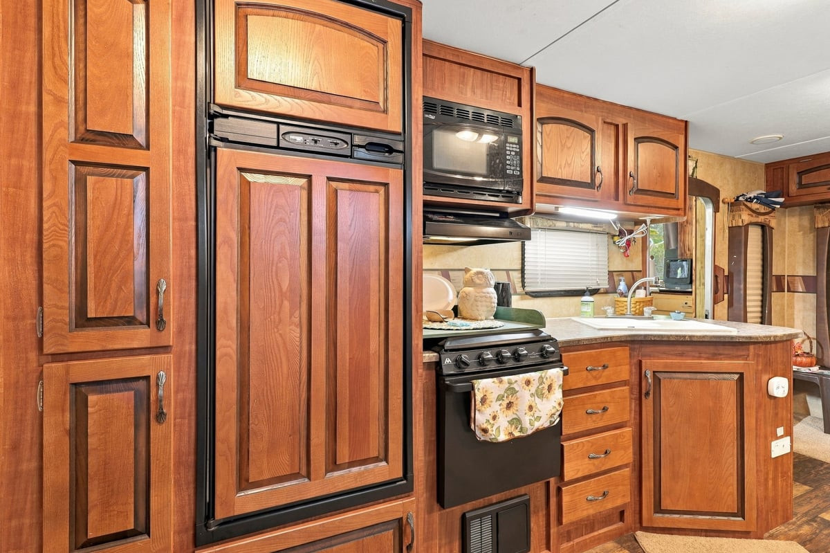 property-img