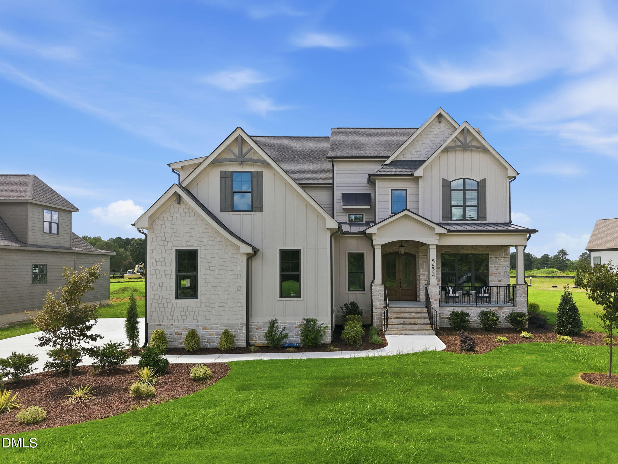 5824 Carriage Gate Drive