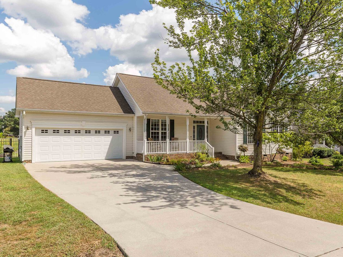 75 Glen Oaks Drive