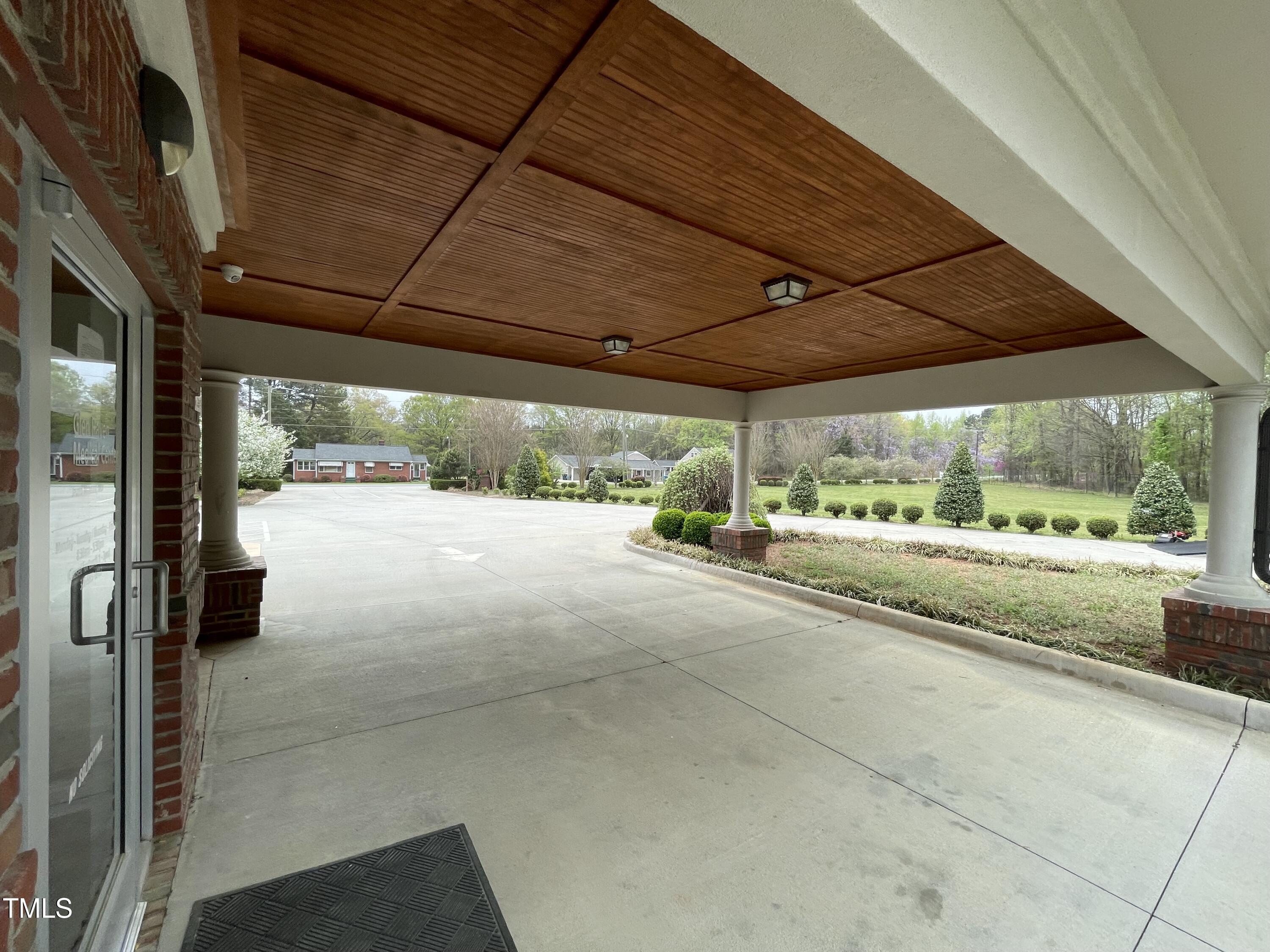 Exterior photo of 1611 Flora Avenue, Burlington, NC 27217. MLS: 10191530