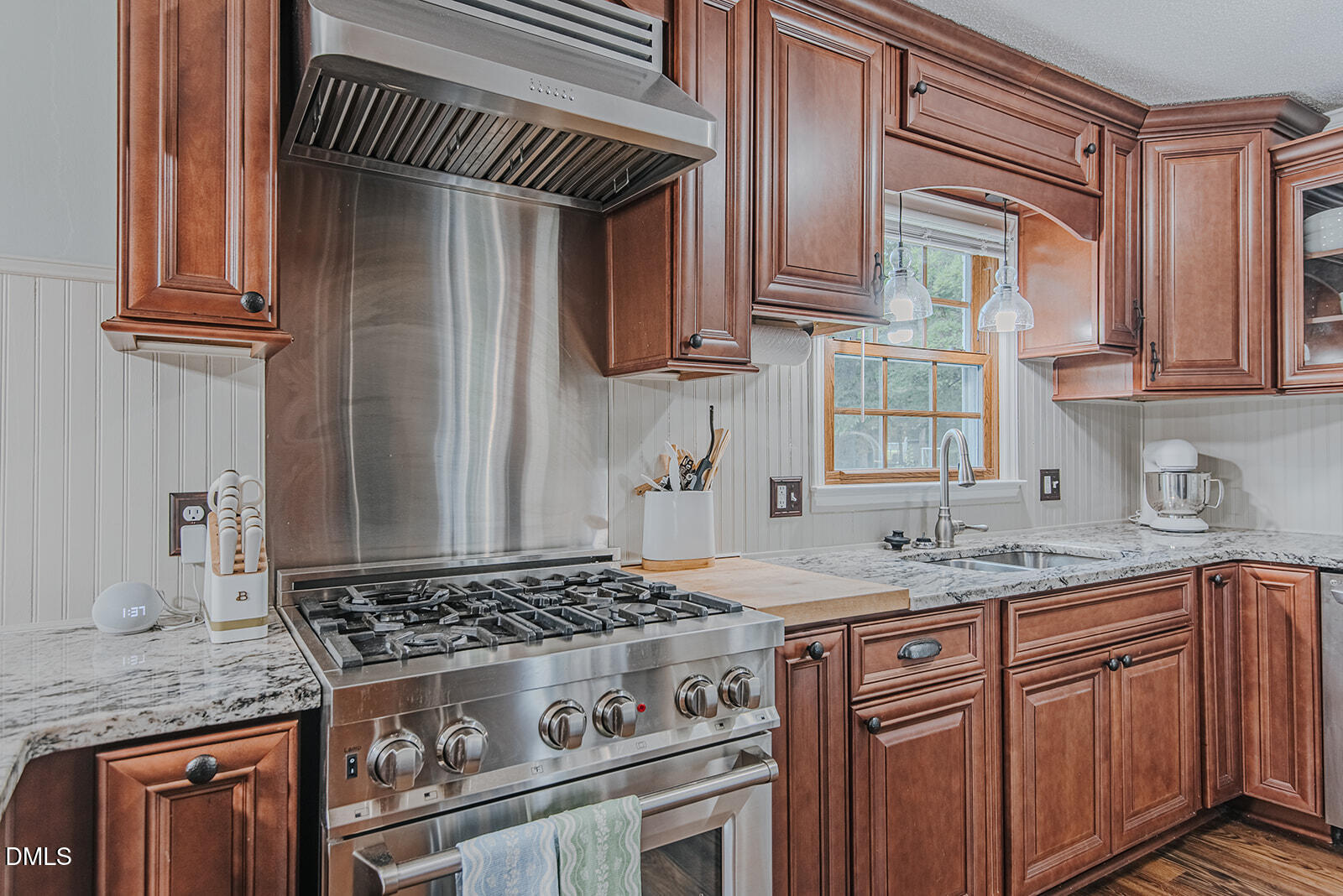 Exterior photo of 2045 Westover Terrace, Burlington, NC 27215. MLS: 10153782