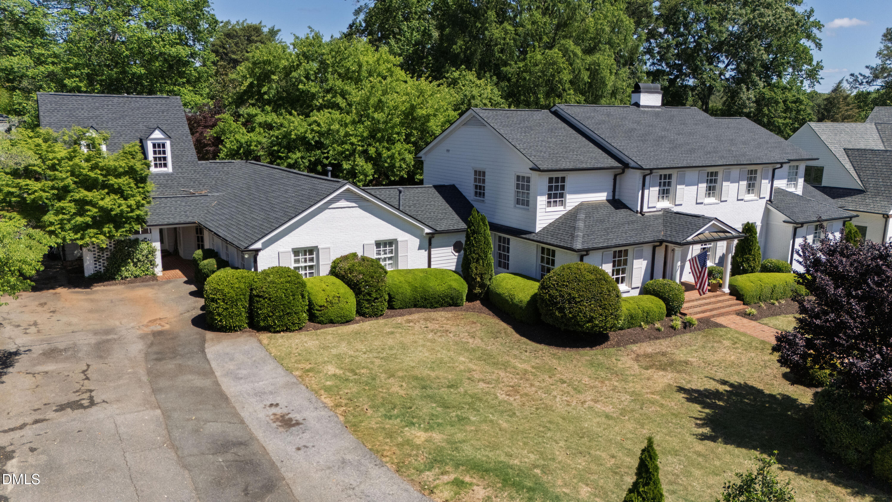 Exterior photo of 325 Buncombe Street, Raleigh, NC 27609. MLS: 10186424