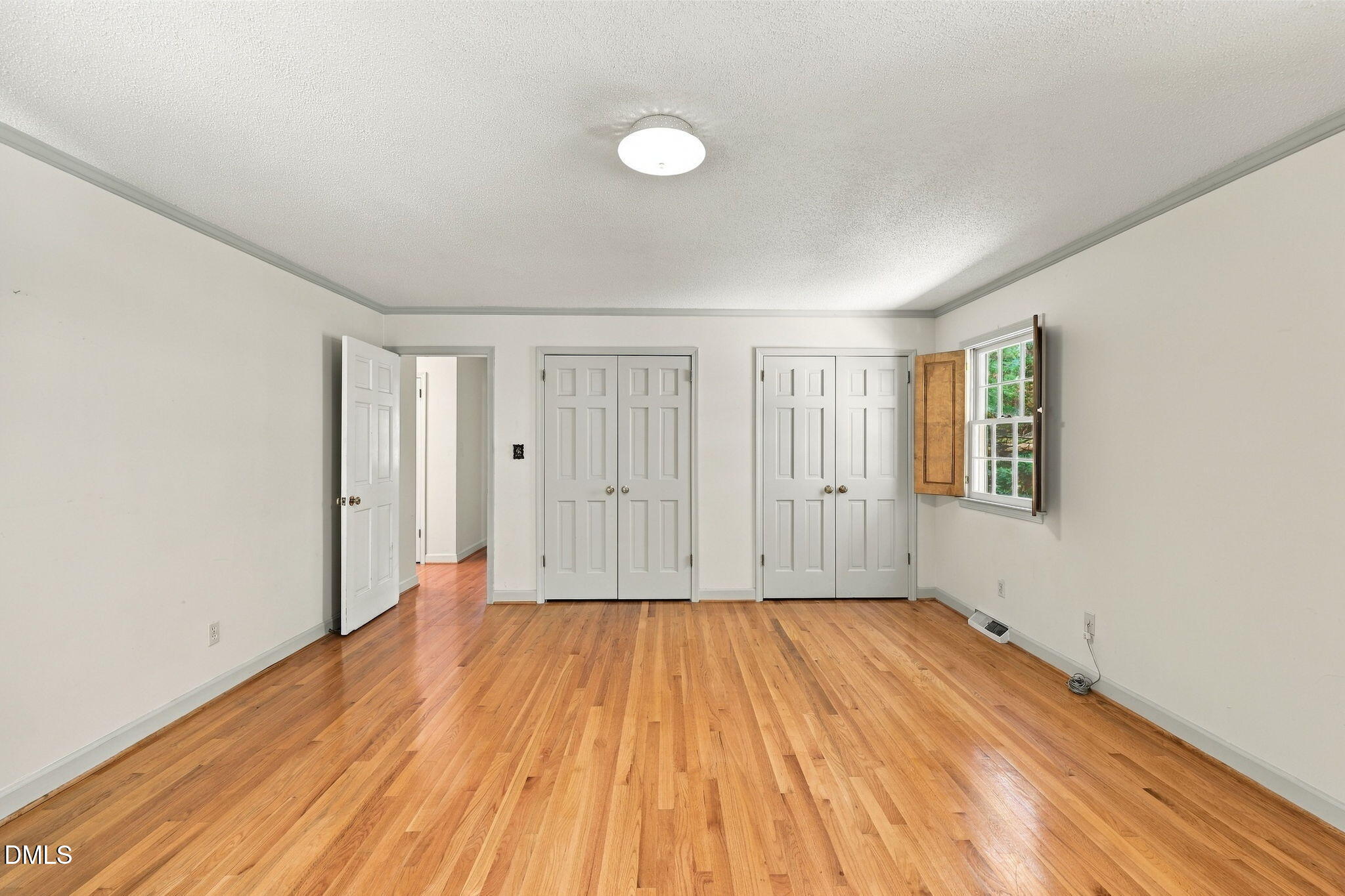 Exterior photo of 6102 Castlebrook Drive, Raleigh, NC 27604. MLS: 10197073