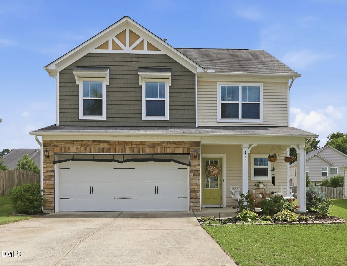 Exterior photo of 1922 Hinswood Circle, Fuquay Varina, NC 27526. MLS: 10182187