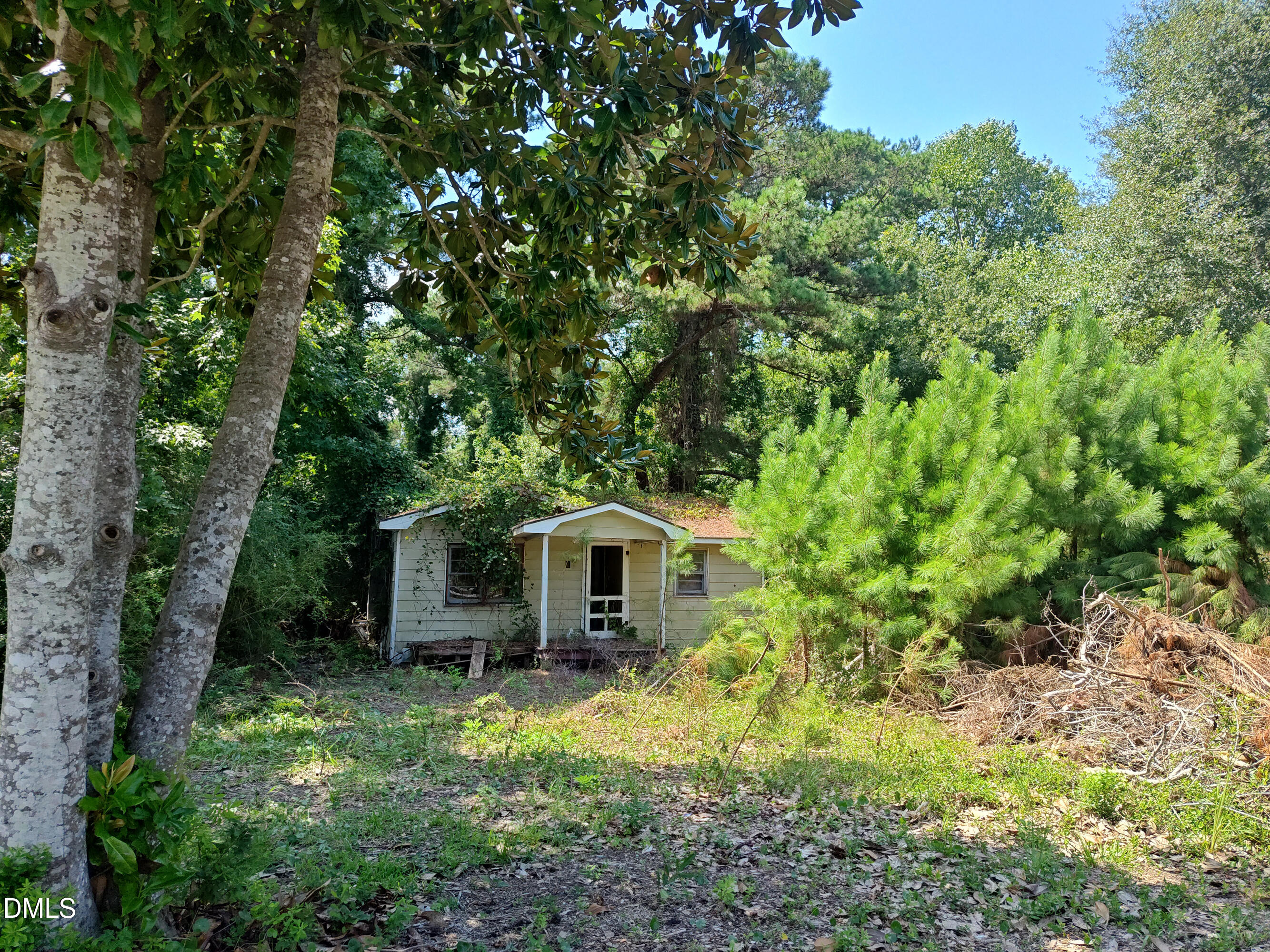 Exterior photo of 152 Clay Hill Road, Sneads Ferry, NC 28460. MLS: 10189700