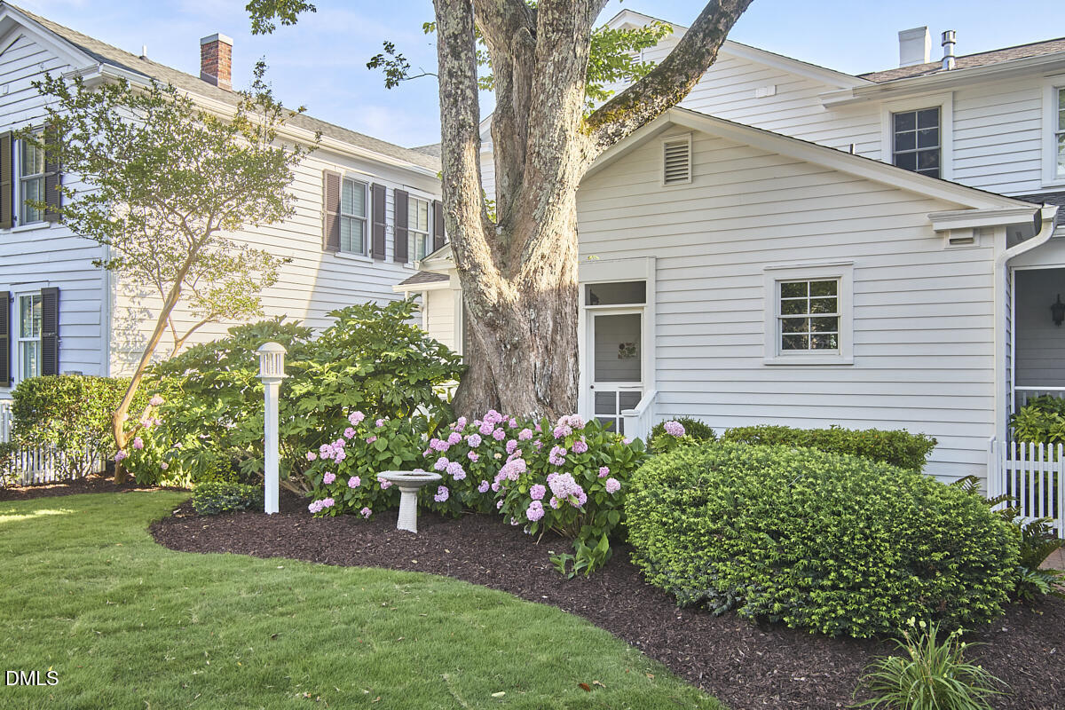 Exterior photo of 125 Front Street, Beaufort, NC 28516. MLS: 10179124