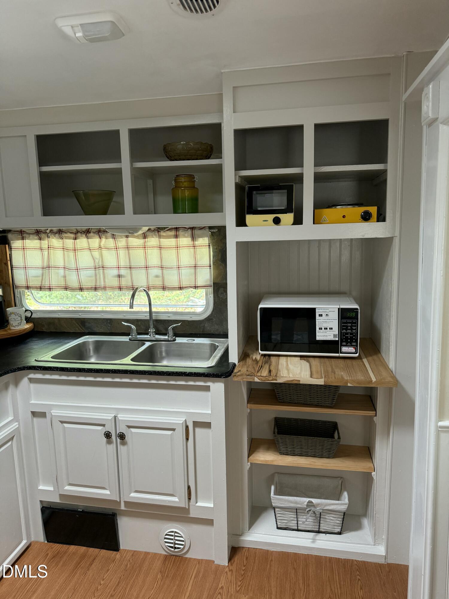 property-img