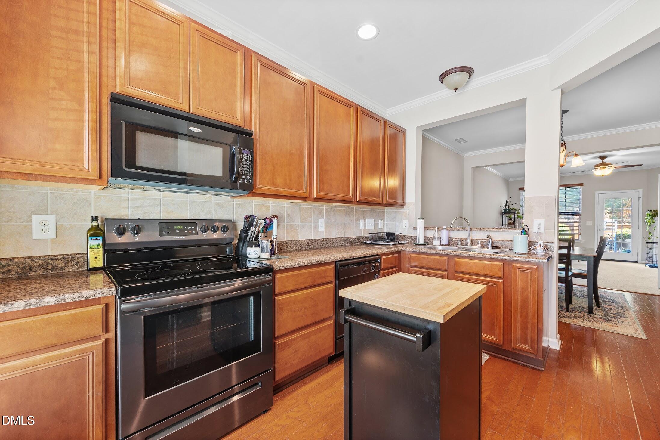 Kitchen 5