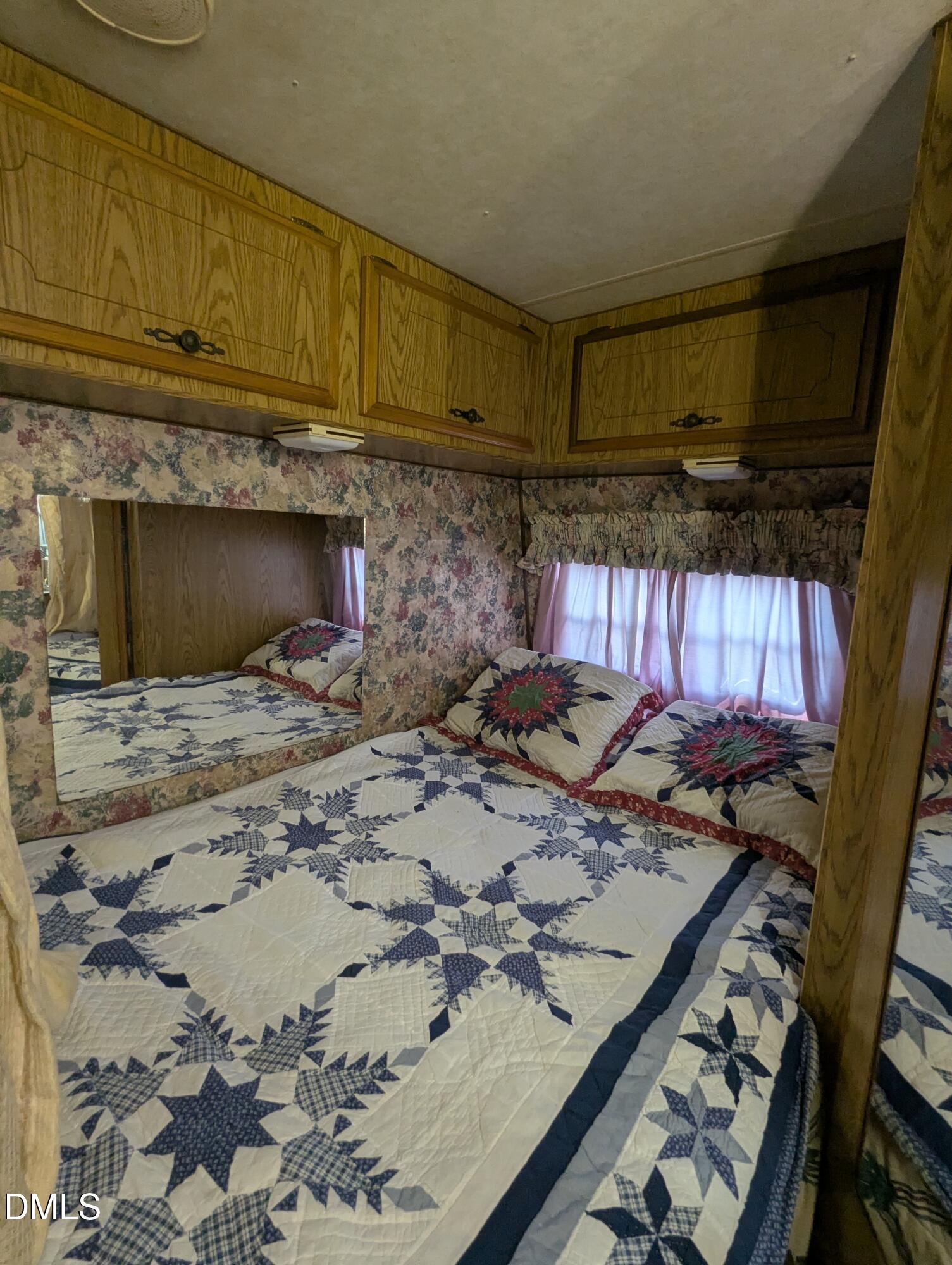 property-img