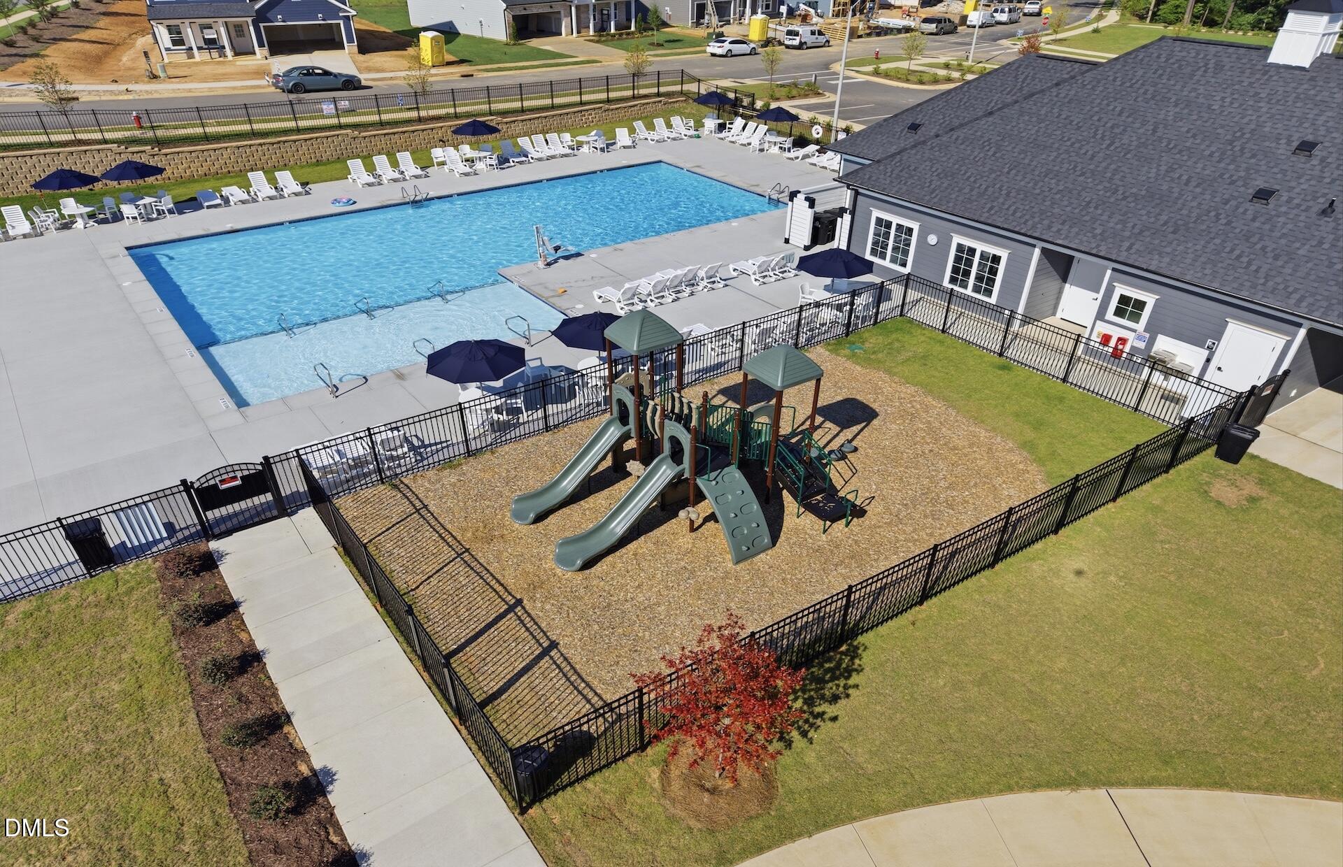 Exterior photo of 725 Wicklow Hall Drive, Fuquay Varina, NC 27526. MLS: 10186848