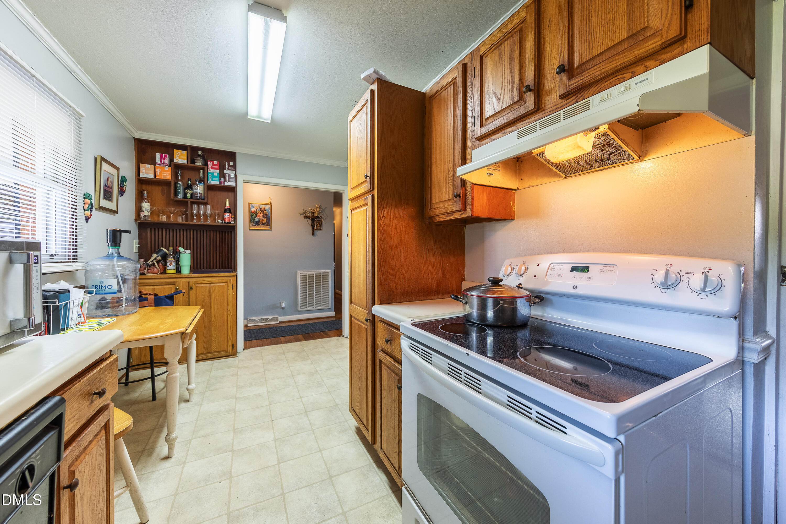Exterior photo of 1007 S Crescent Drive, Smithfield, NC 27577. MLS: 10197728