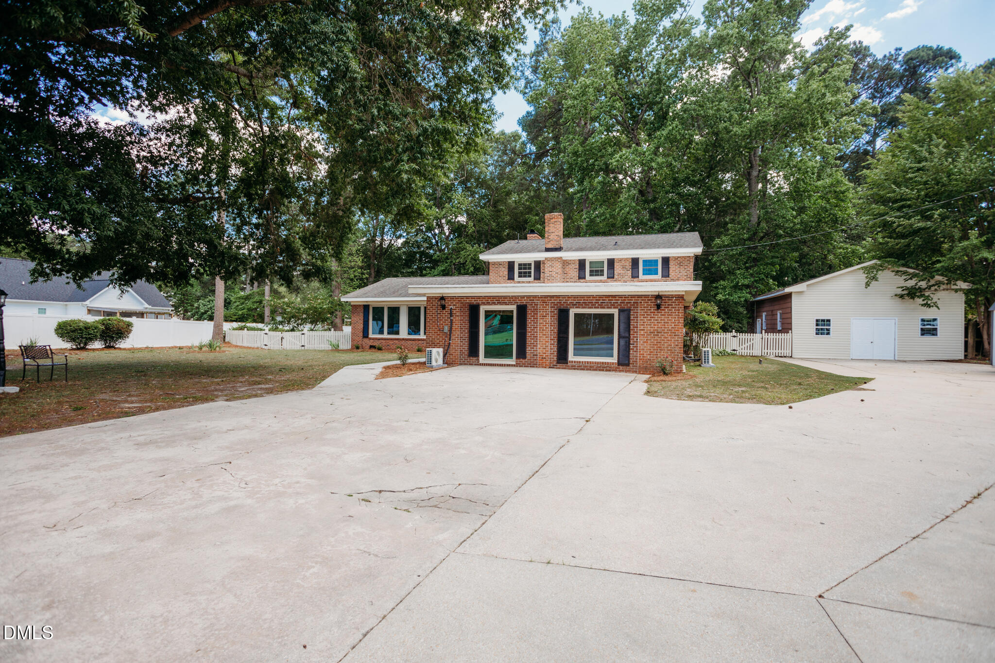 Exterior photo of 3103 Tilghman Road N, Wilson, NC 27896. MLS: 10172100