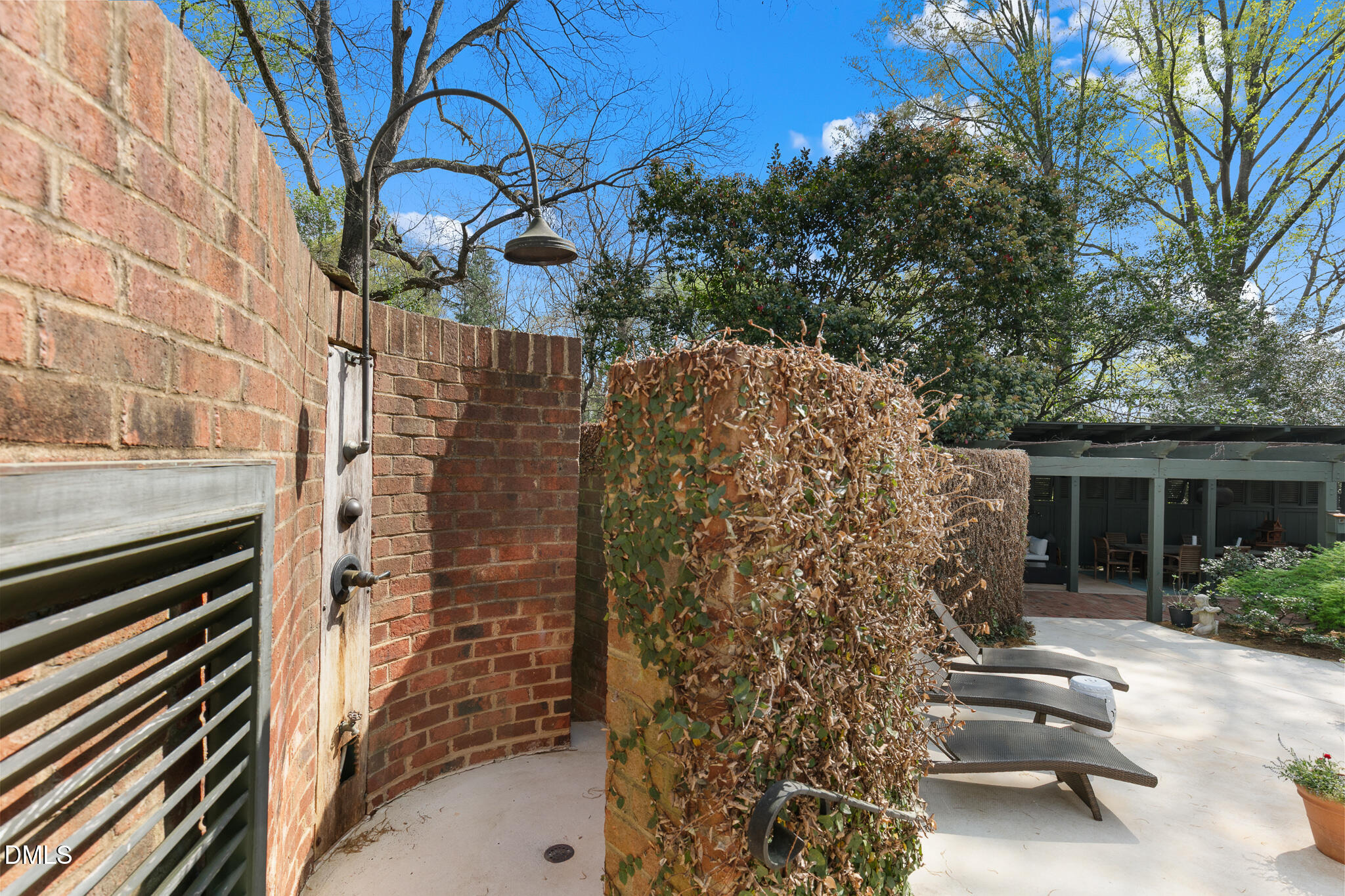 318 N Churton-46