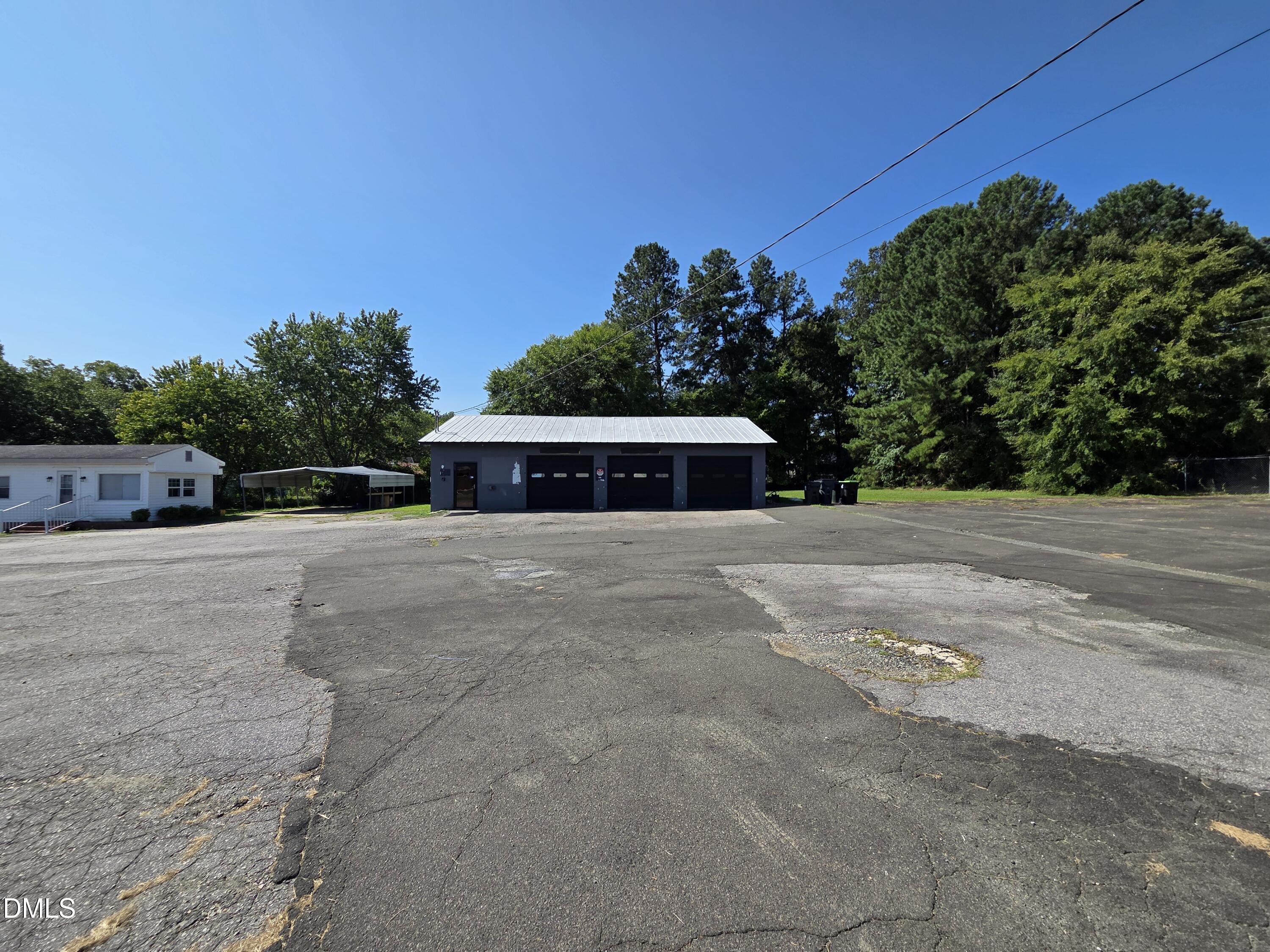 Exterior photo of 207 Roxboro Road, Oxford, NC 27565. MLS: 10190136