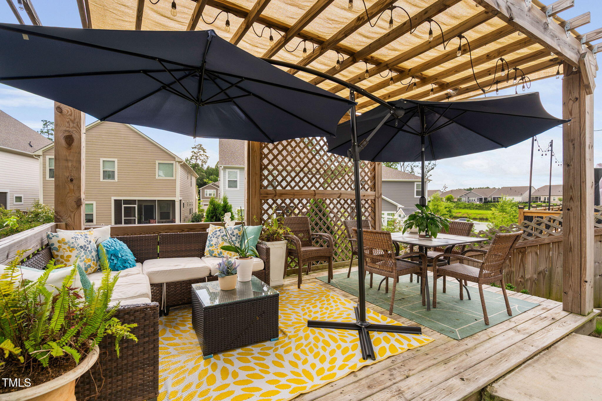 17-web-or-mls-233-sage-oak-ln