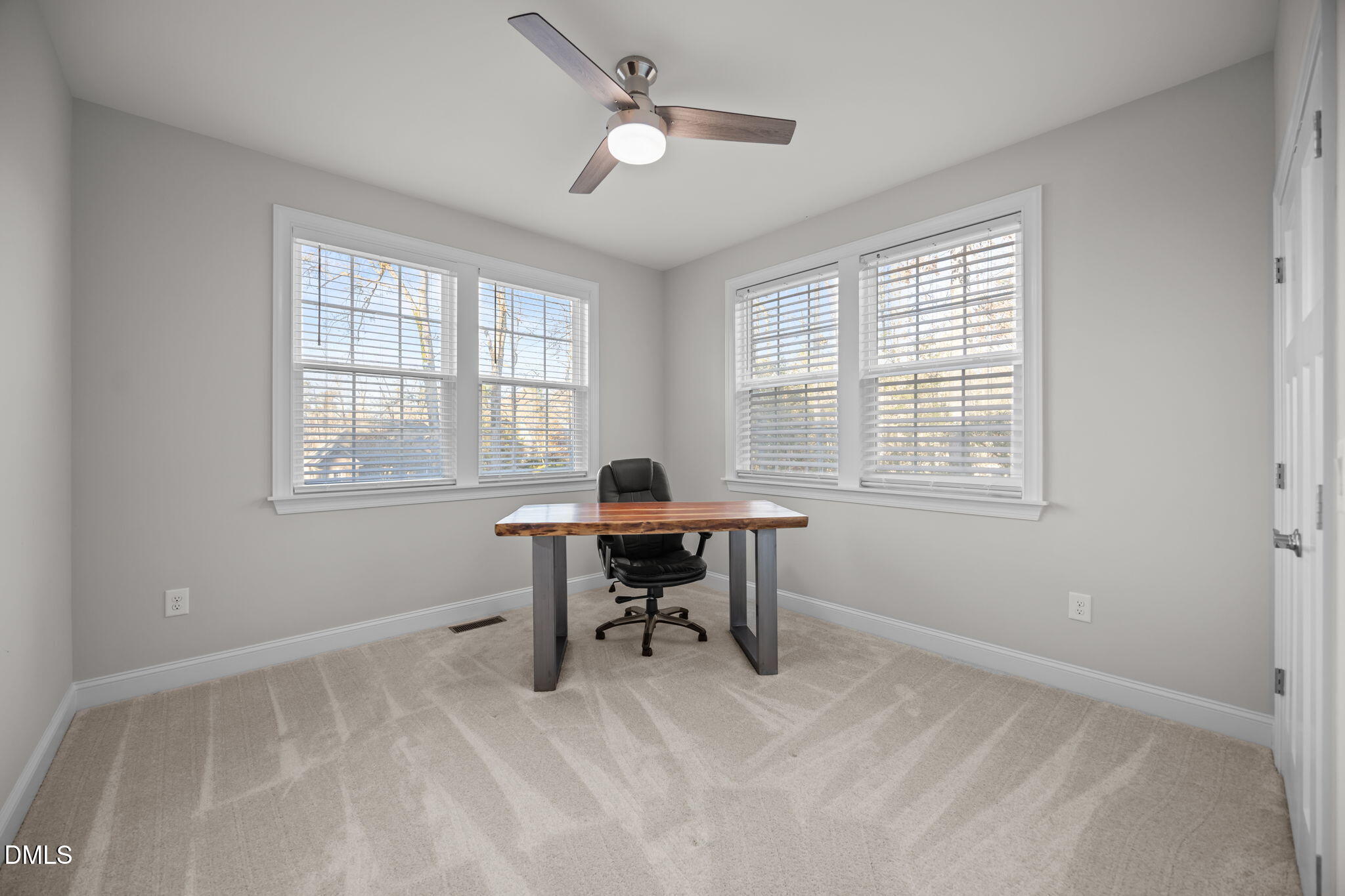 property-img