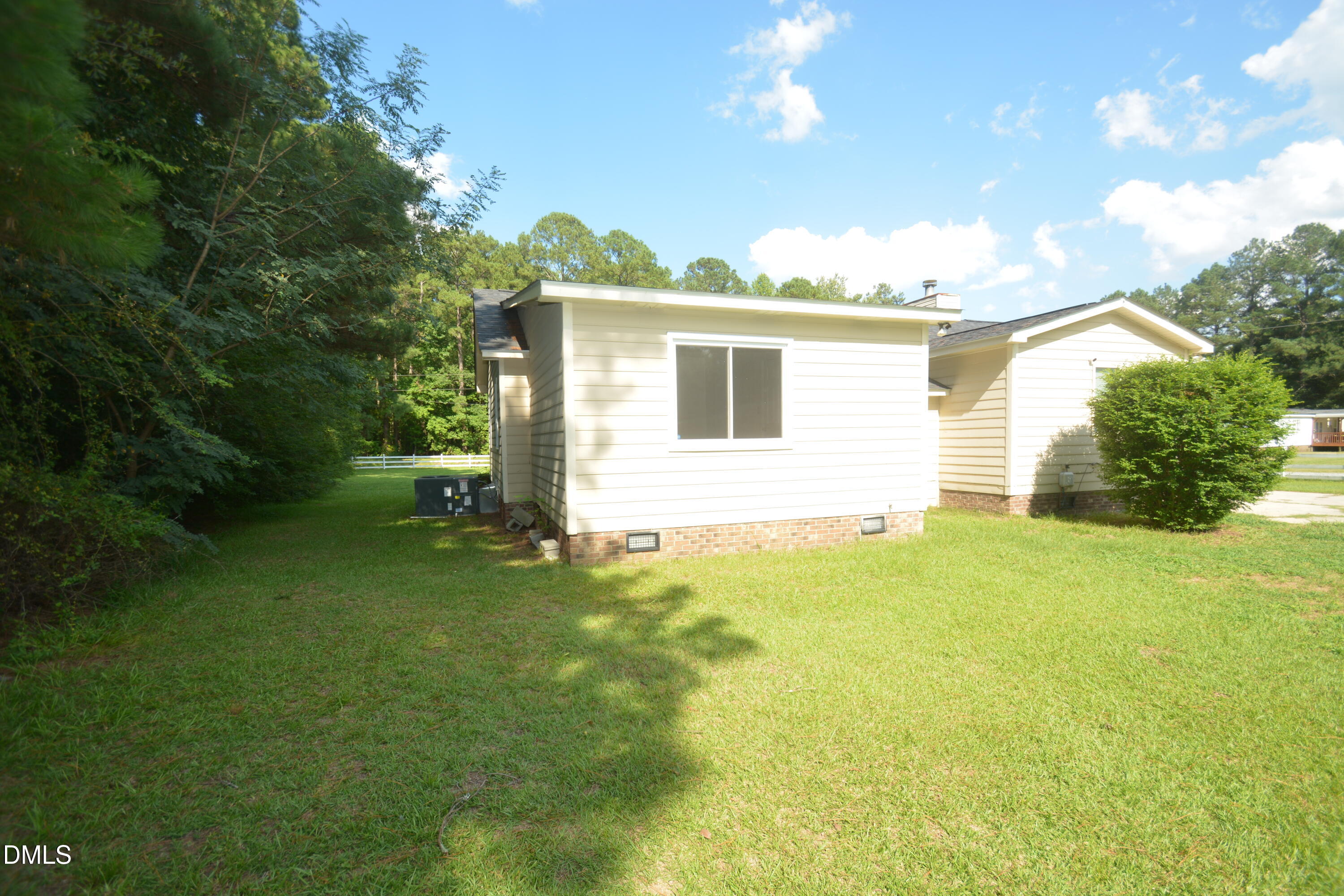 Exterior photo of 1352 Little Devine Road, Selma, NC 27576. MLS: 10189149
