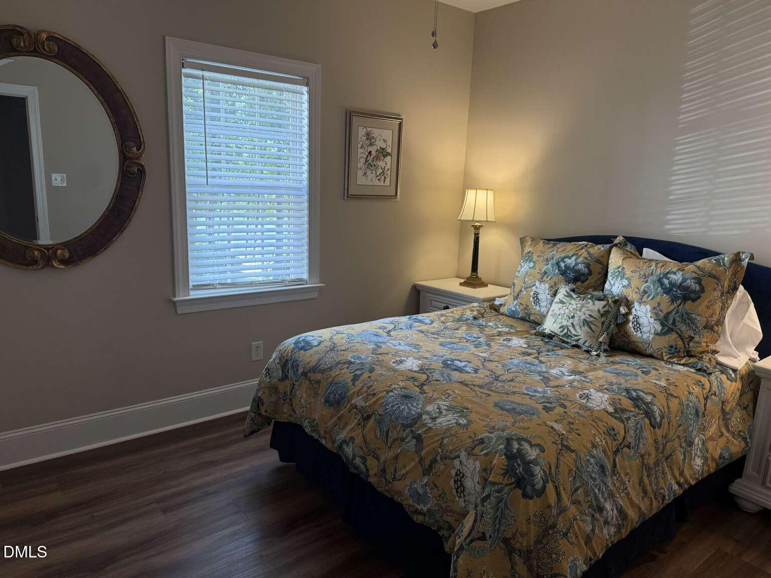 property-img