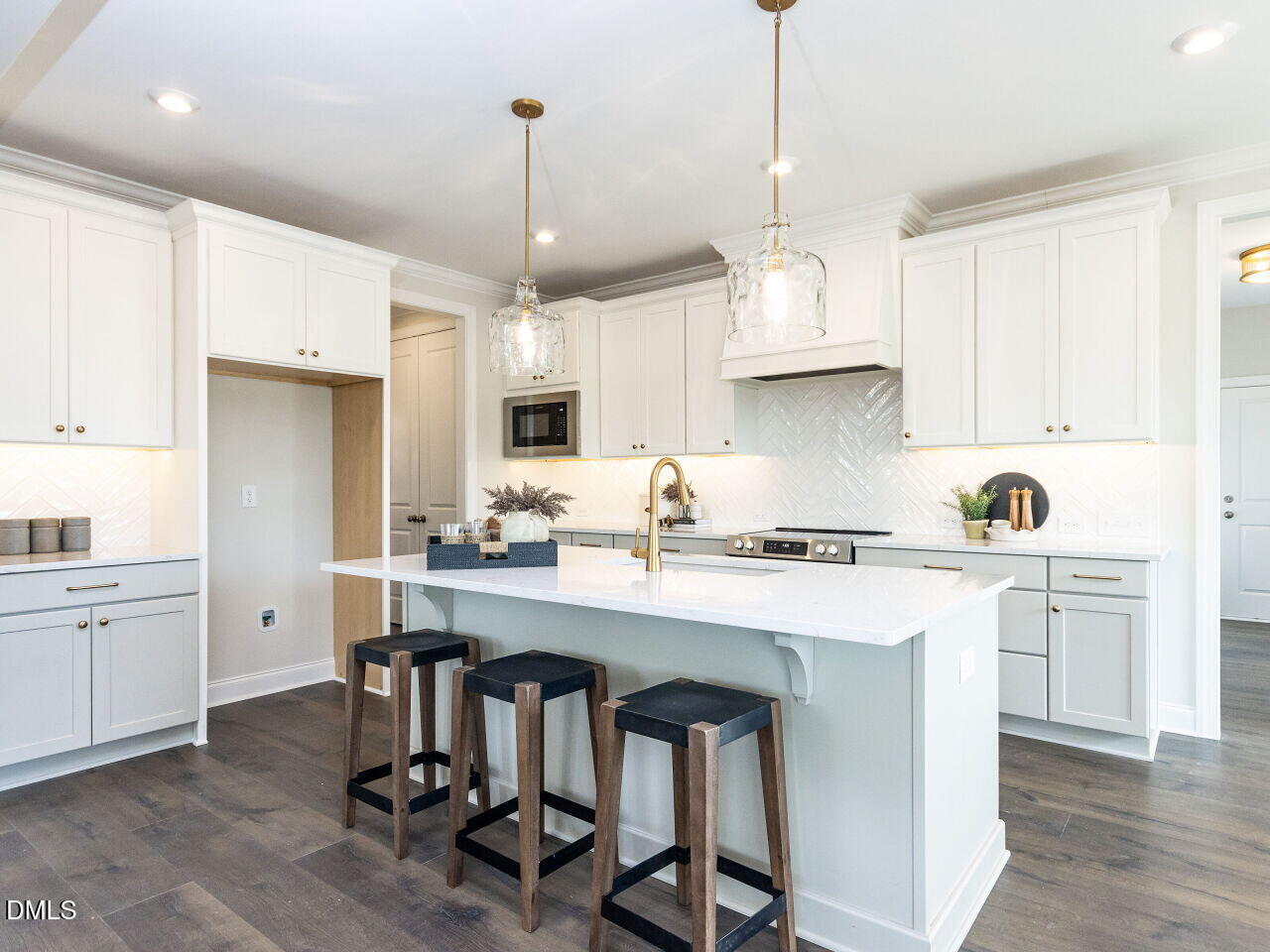 014-1280x960-kitchen