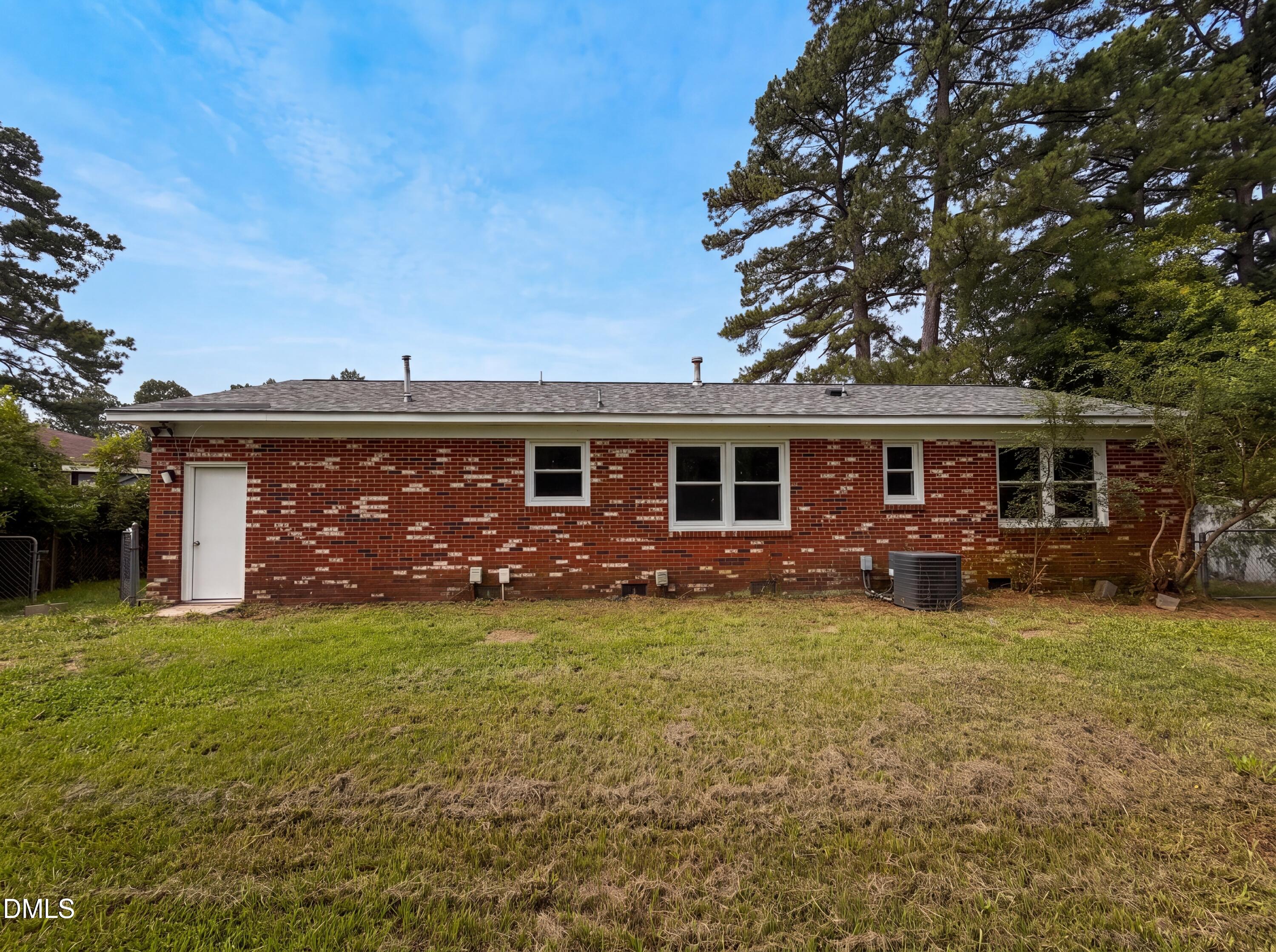 Exterior photo of 720 Carnegie Drive, Fayetteville, NC 28311. MLS: 10183876