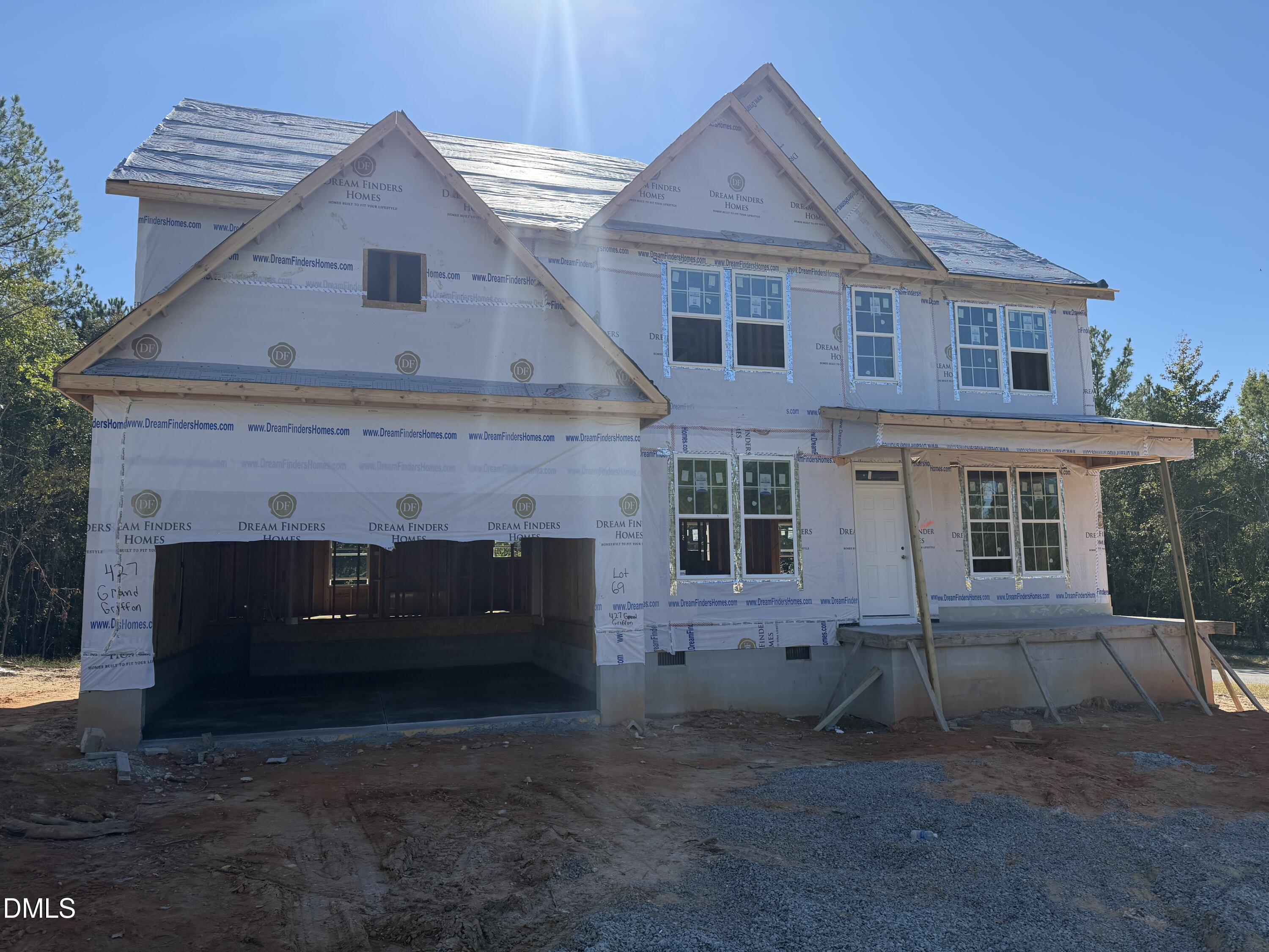 Exterior photo of 427 Grand Griffon Way, Lillington, NC 27546. MLS: 10184211