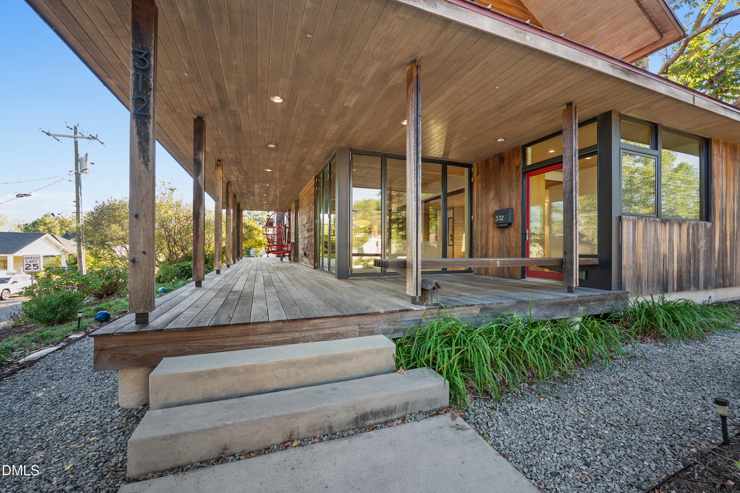 312 Oakwood Avenue