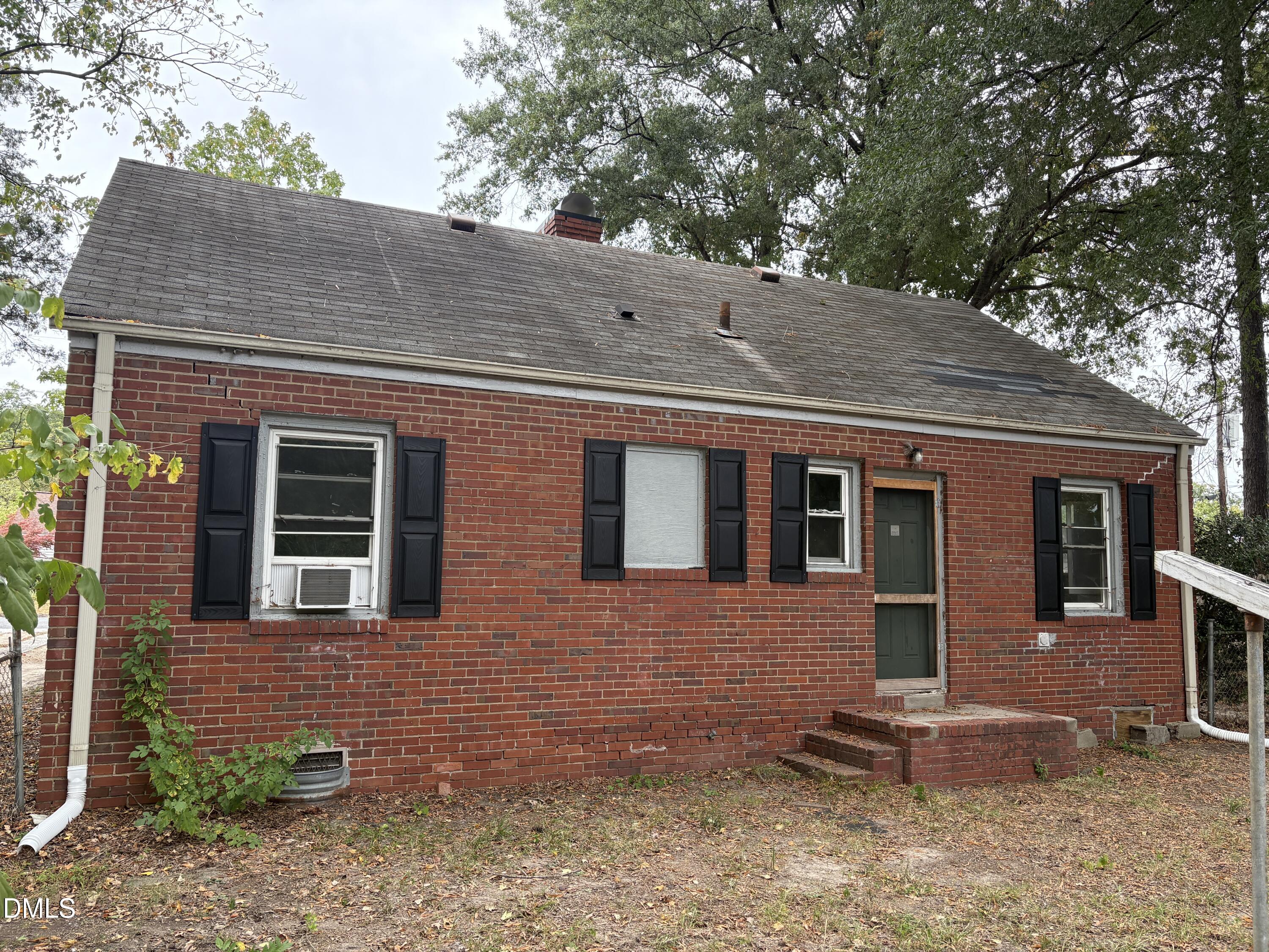 Exterior photo of 116 Higbee Street, Durham, NC 27704. MLS: 10198048
