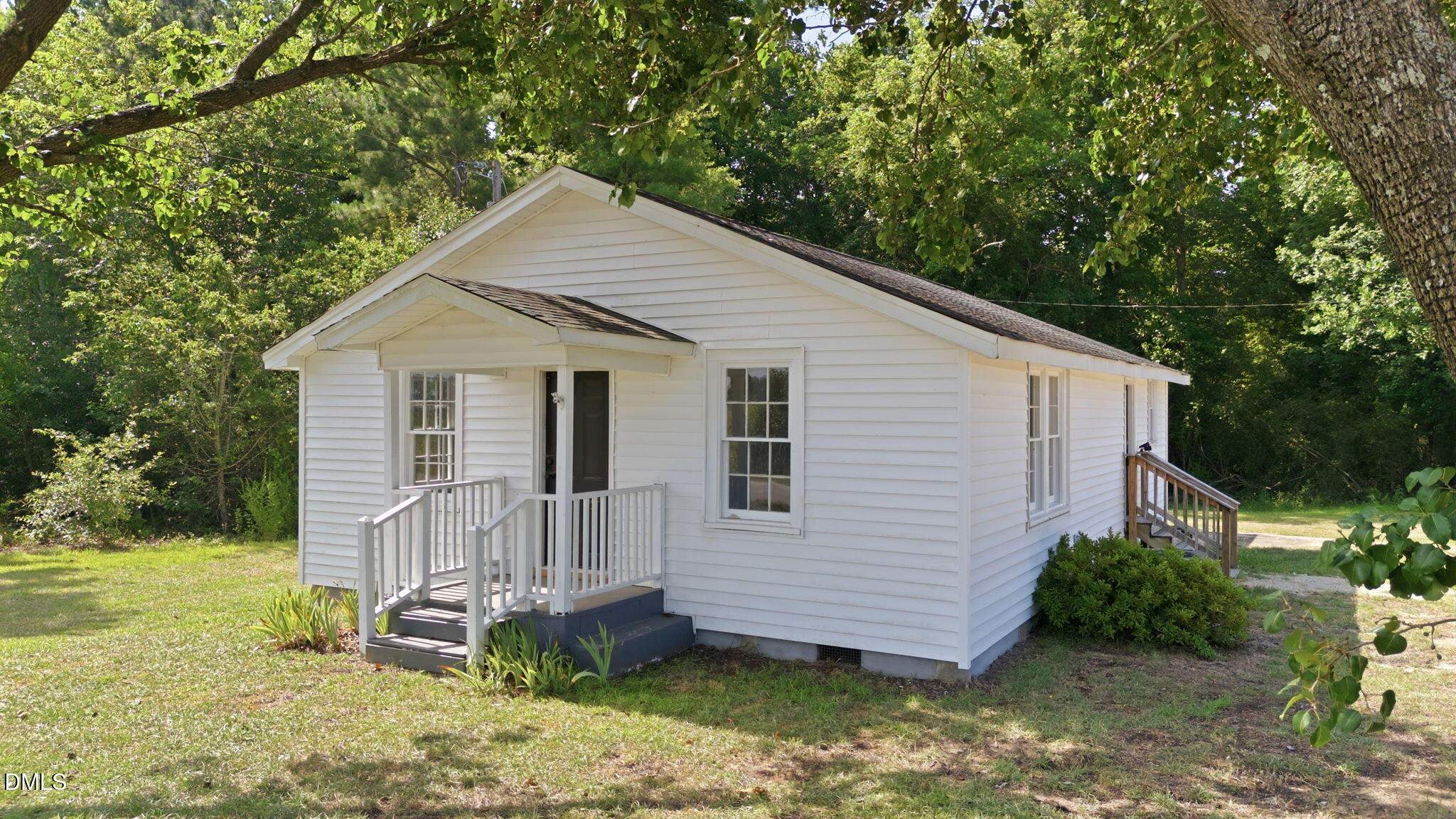 Exterior photo of 895 Stewart Road, Four Oaks, NC 27524. MLS: 10181195