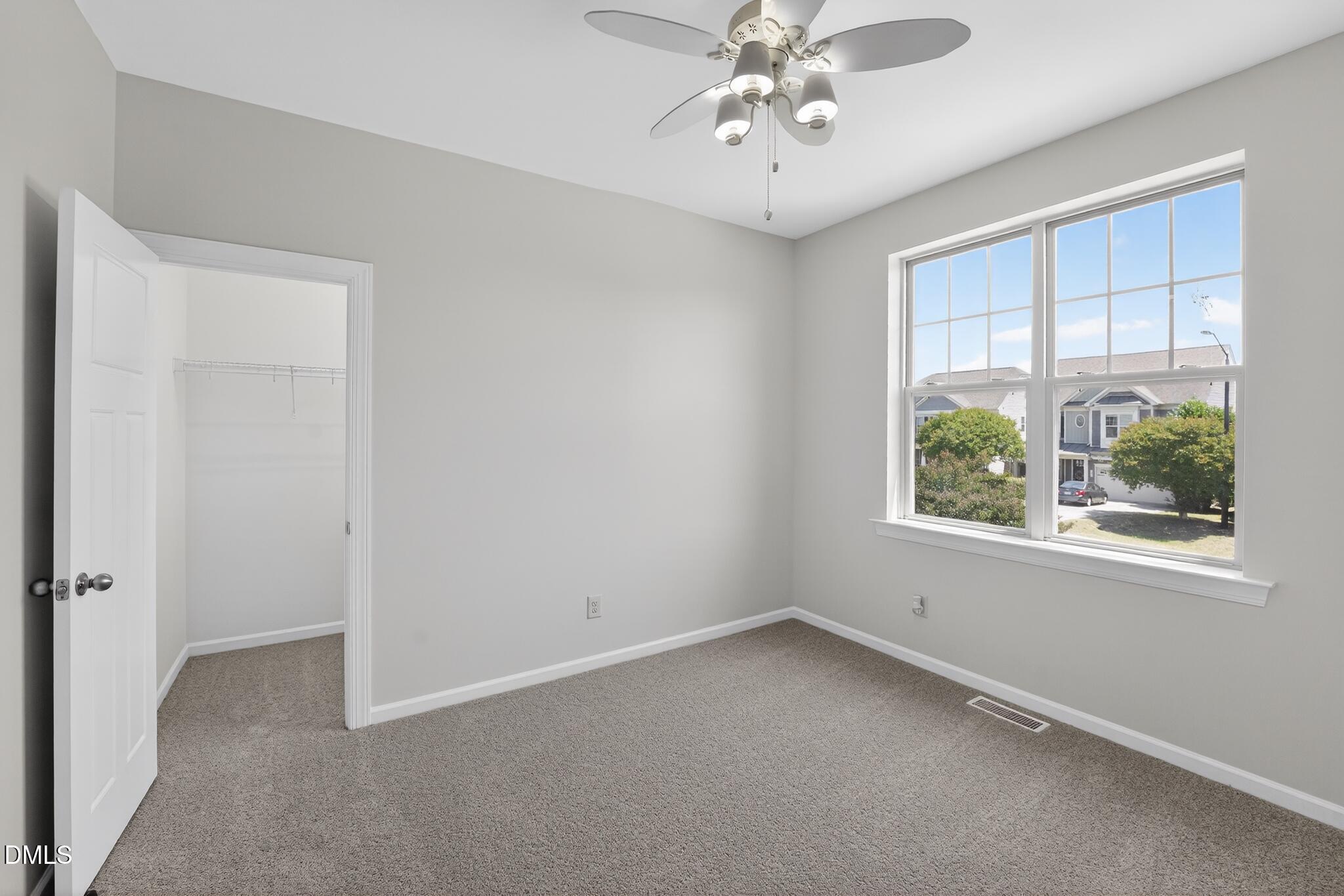 27_122_Callahan_Trail-Bedroom-1035