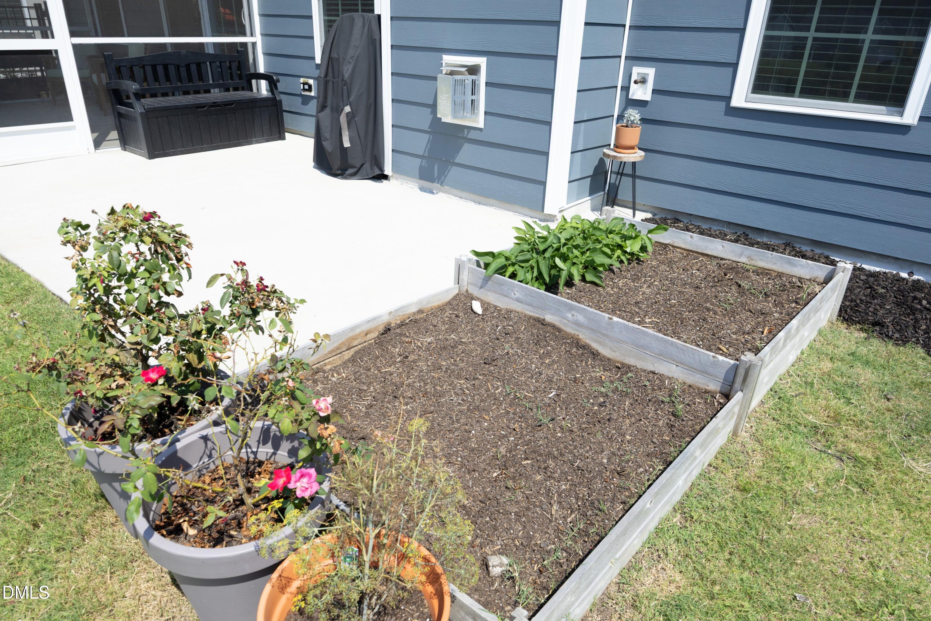 Exterior photo of 1056 Chevy Park Landing, Wendell, NC 27591. MLS: 10191004