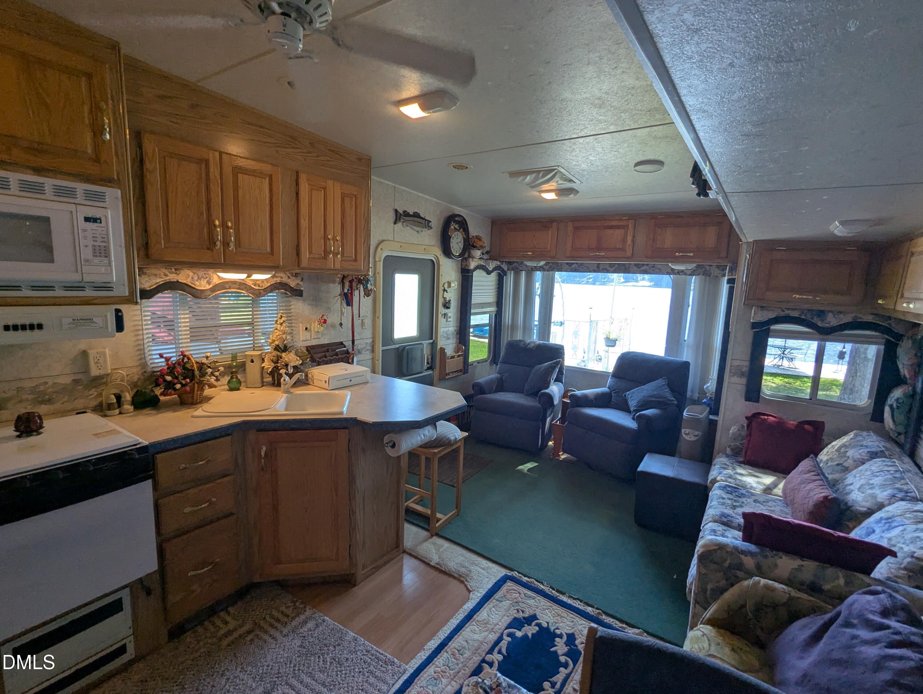 property-img