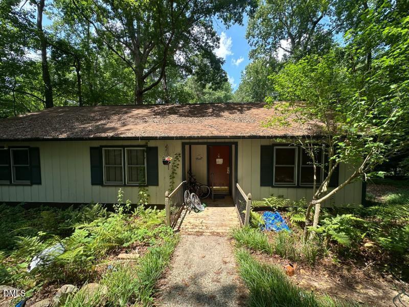 Exterior photo of 510 Yorktown Drive, Chapel Hill, NC 27516. MLS: 10180083