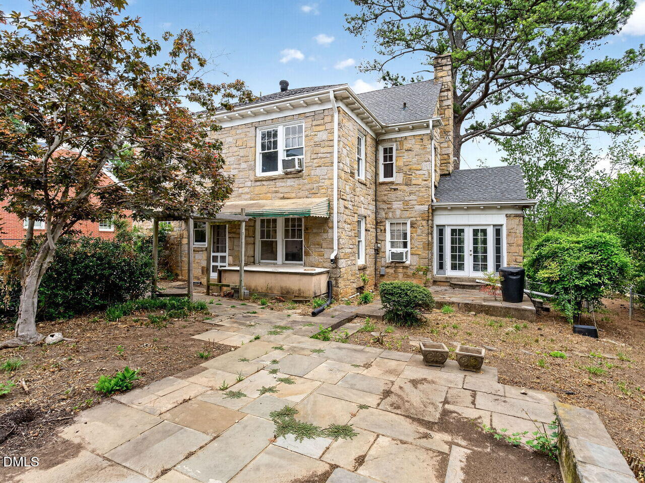 Exterior photo of 1509 Caswell Street, Raleigh, NC 27608. MLS: 10174474