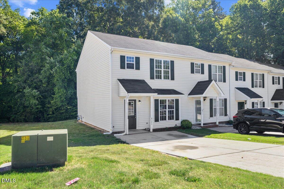 Exterior photo of 4721 Tanglewood Oaks Street, Raleigh, NC 27610. MLS: 10172217