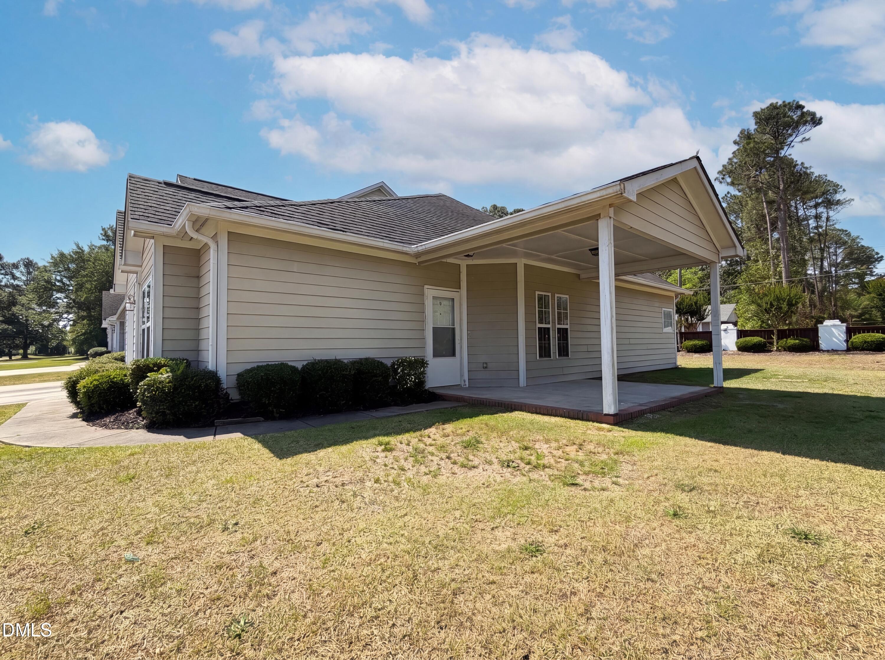 Exterior photo of 3066 Candlelight Drive, Fayetteville, NC 28311. MLS: 10174978