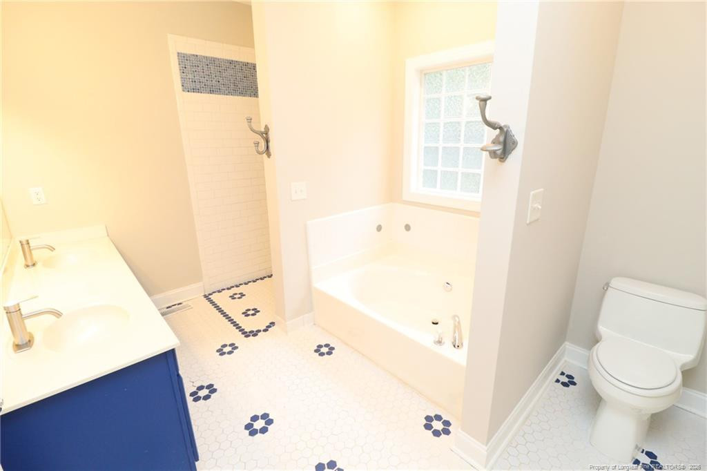 Exterior photo of 1003 Scotts Ridge Trail, Apex, NC 27502. MLS: 770670