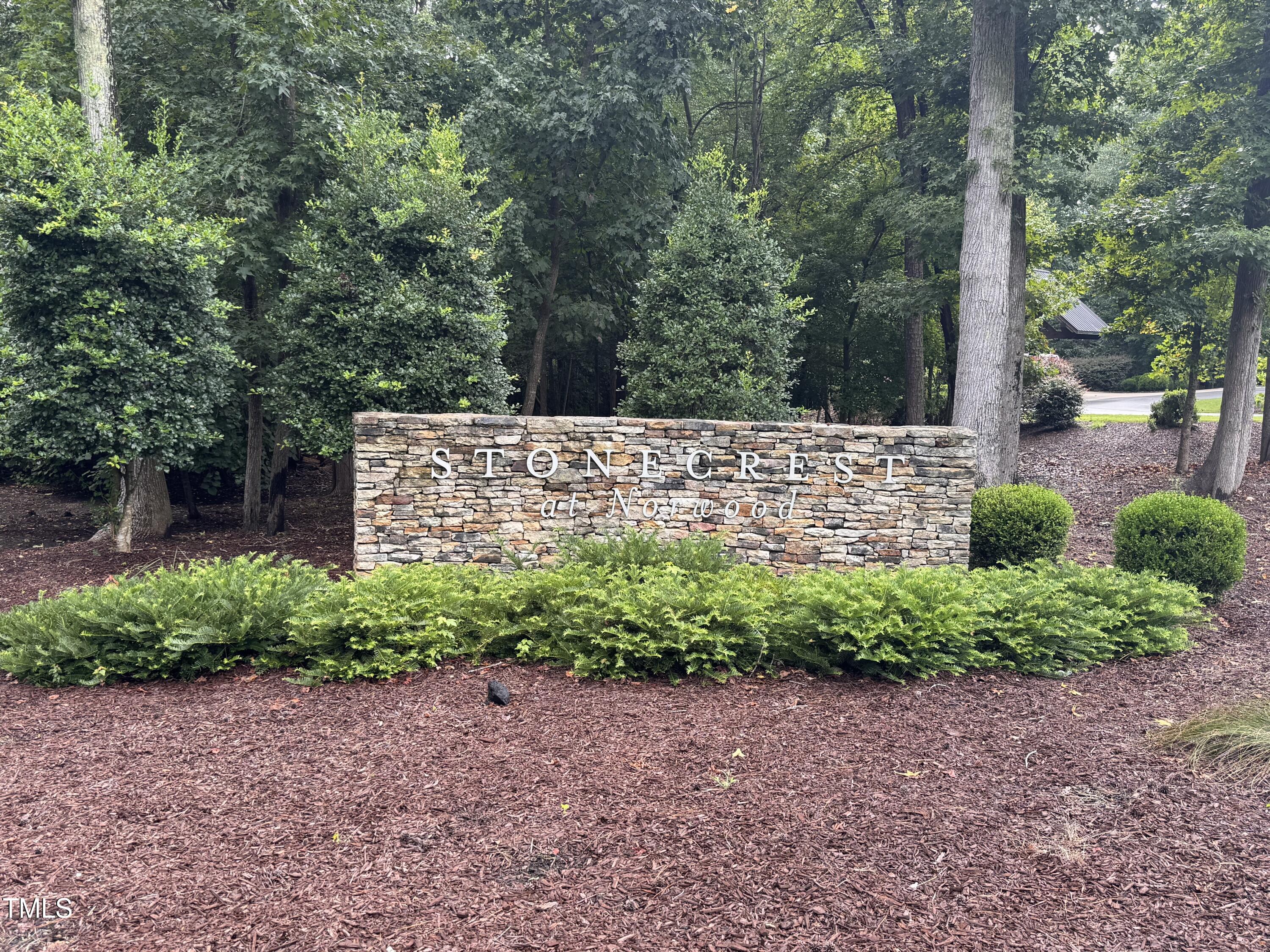 Stonecrest Entry